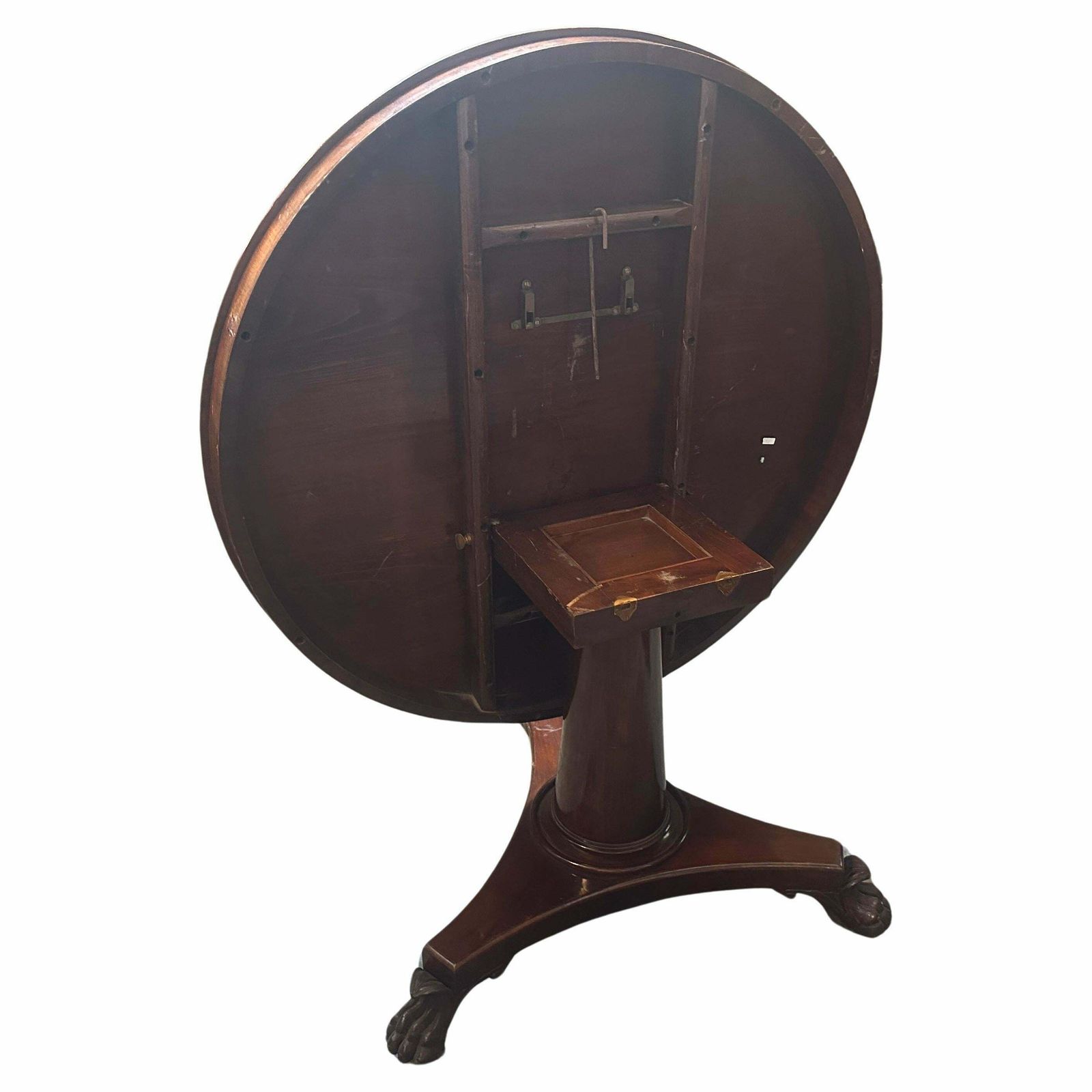 1840s Empire Veneered Mahogany Wood Sicilian Round Tilt Top Table photo for sale