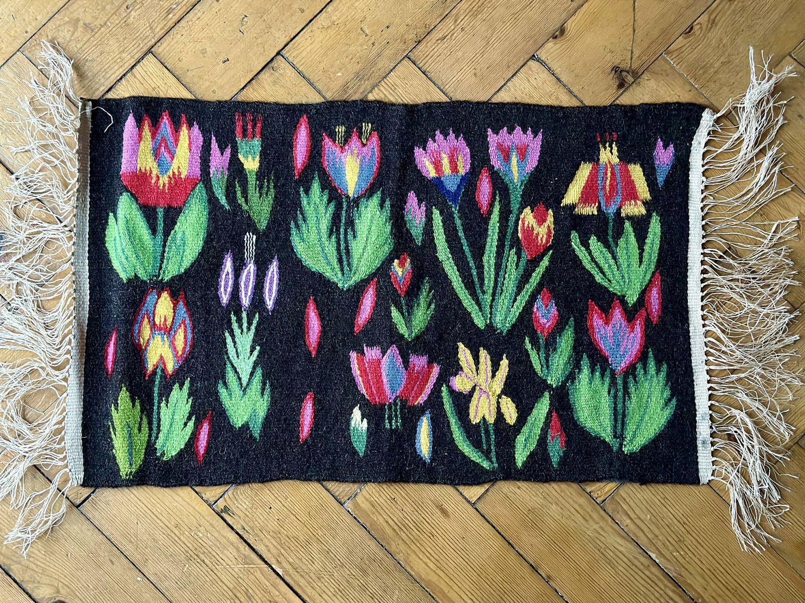 Vintage Swedish Flamskvavnad From Skåne, In Wool Tapestry