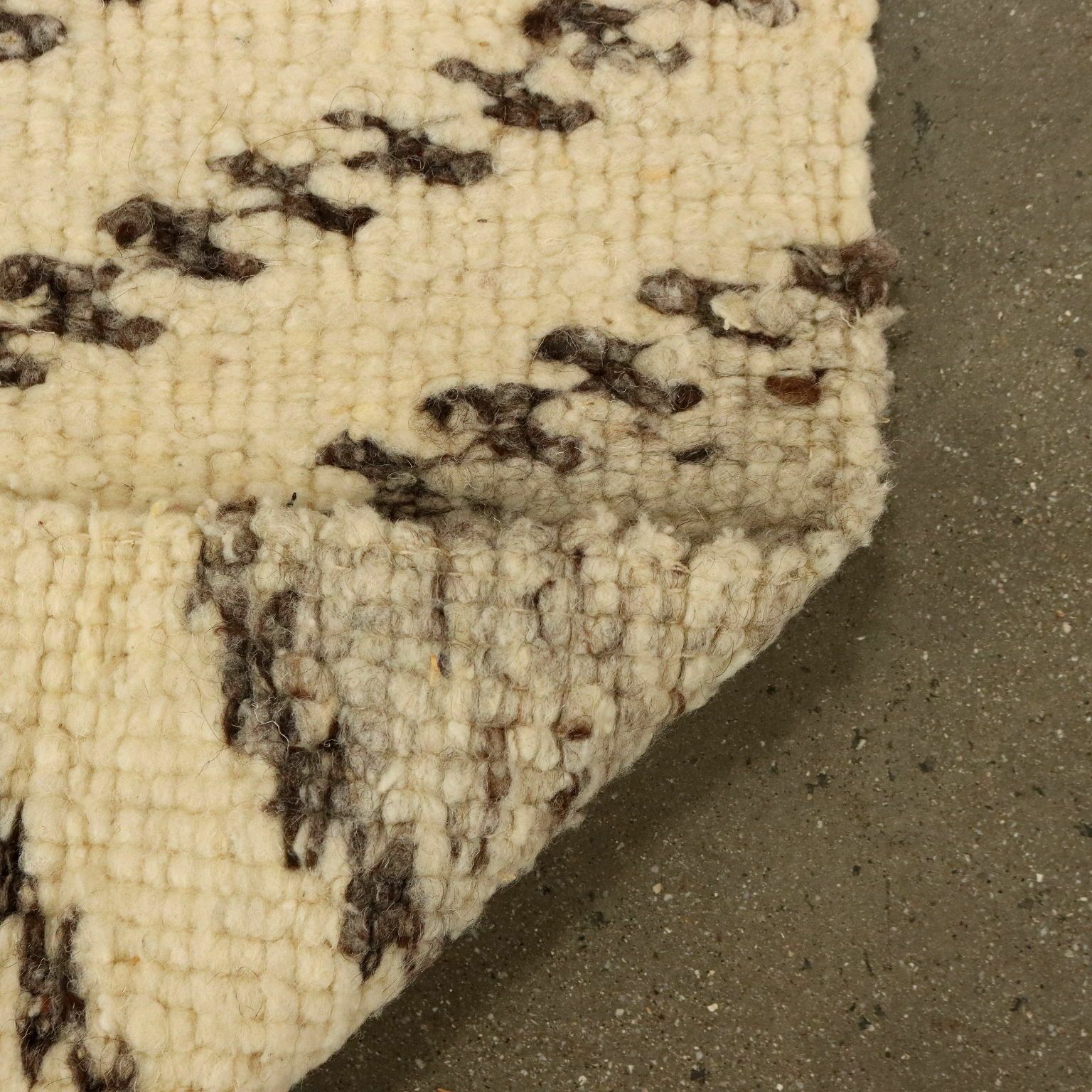 Vintage Carpet Wool Blend Italy XX Century photo vinterior