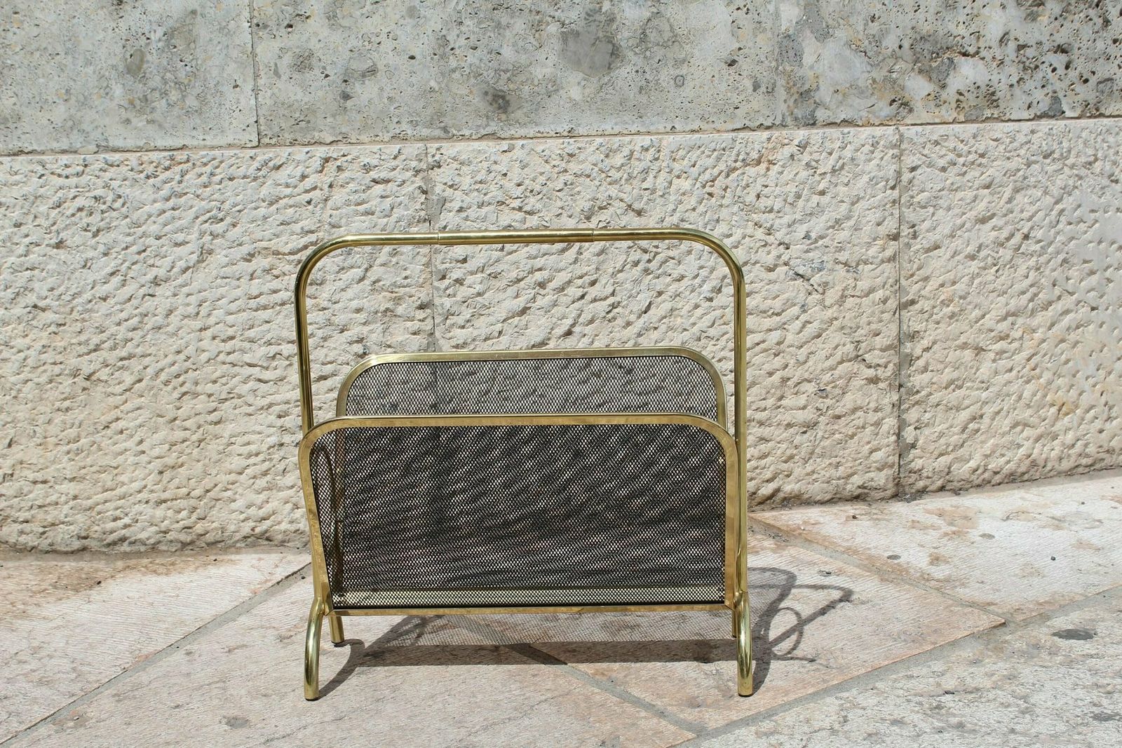 photo furniture Magazine Rack In Brass And Black Lacquered Metal, Italy, 1970s
