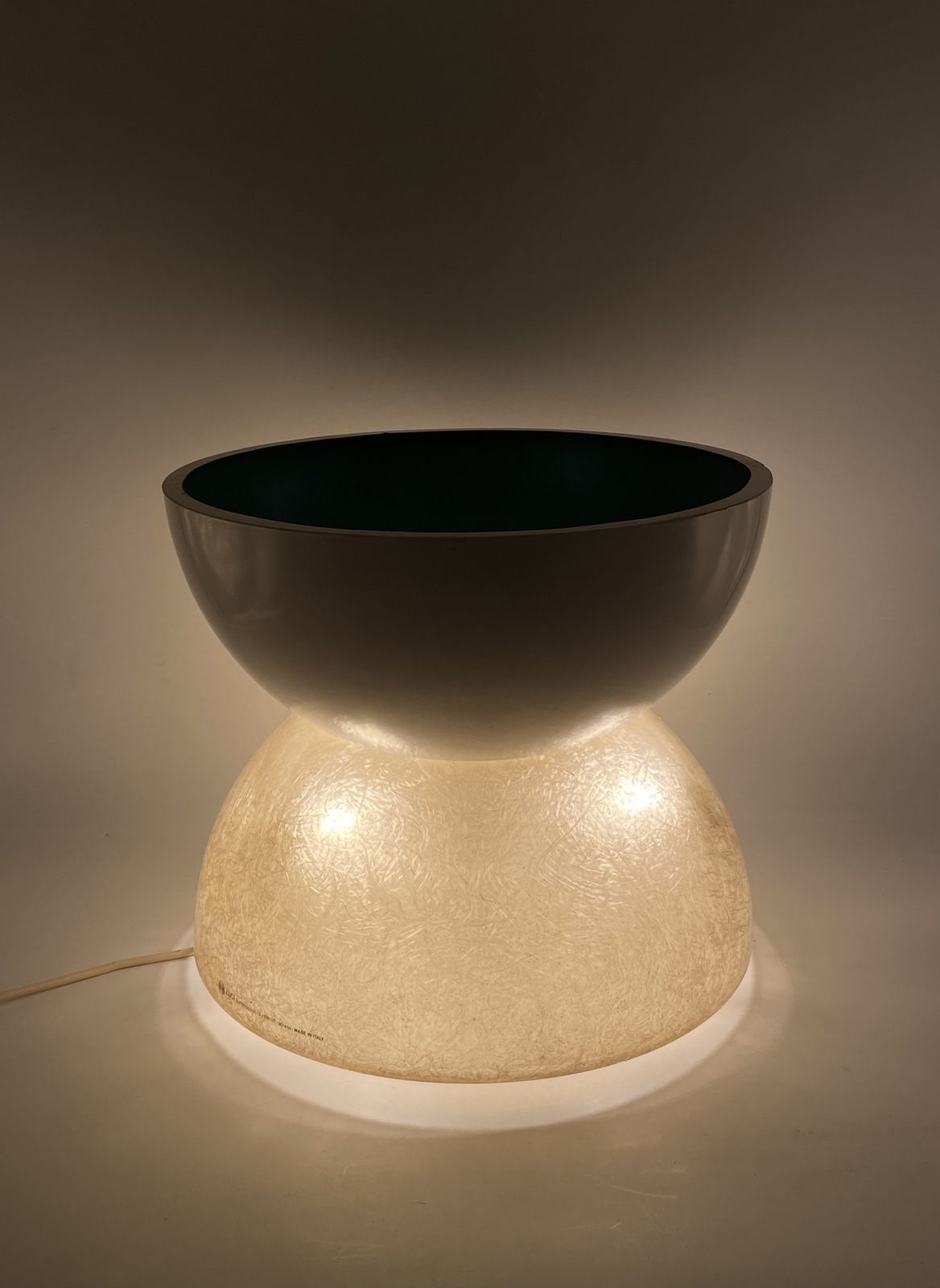 Planter / Pot Fiberglass Lamp, Luci Milano Italy, 1970s photo Lighting