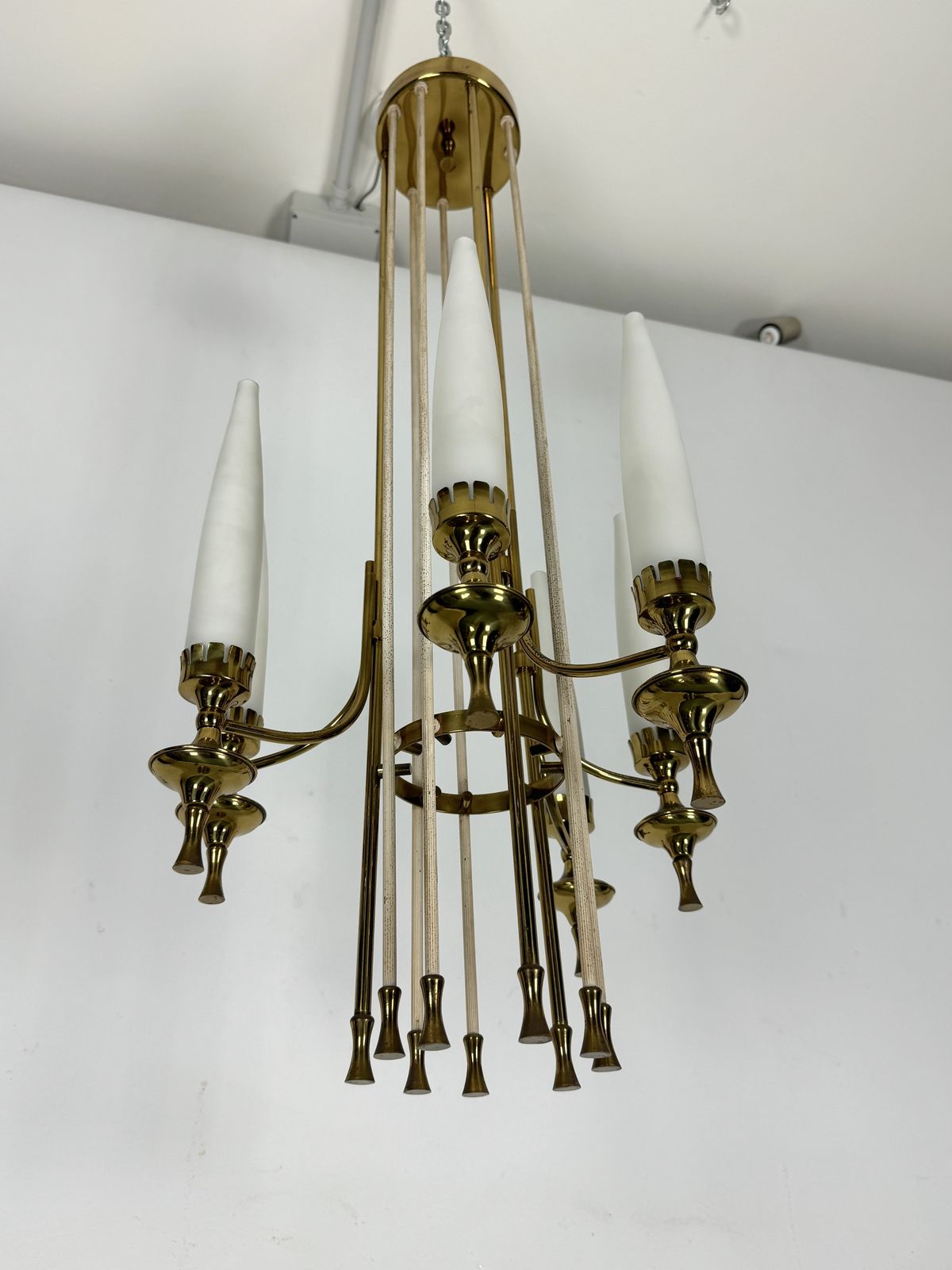 Mid Century Arredoluce Monza Brass And Six Opaline Glasses Chandelier. Italy 1950s photo vinterior