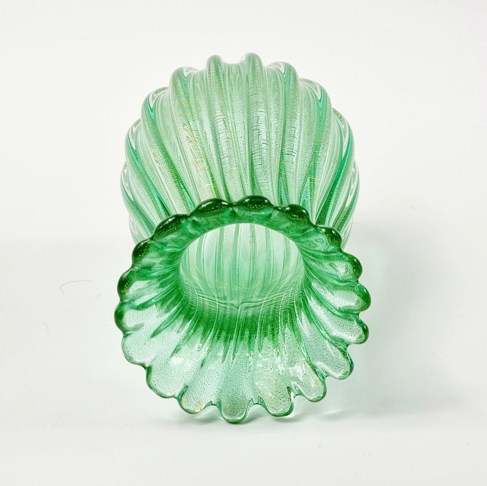 Mid Century Ribbed Murano Glass Vase By Archimede Seguso For Seguso Vetri D'arte, Italy, 1950s photo vintage