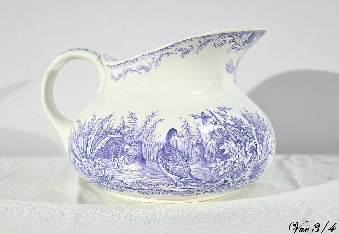 photo furniture Sarreguemines Ceramic Toilet Set, Duck Collection – Late 19th Century
