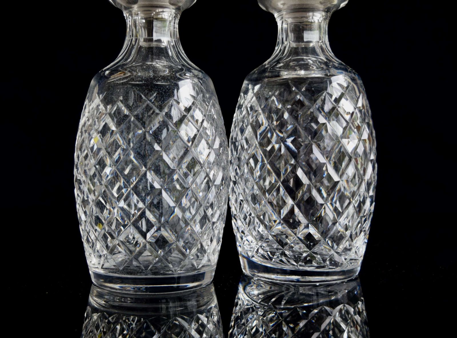 2 Waterford Boyne Spirit Decanters photo furniture