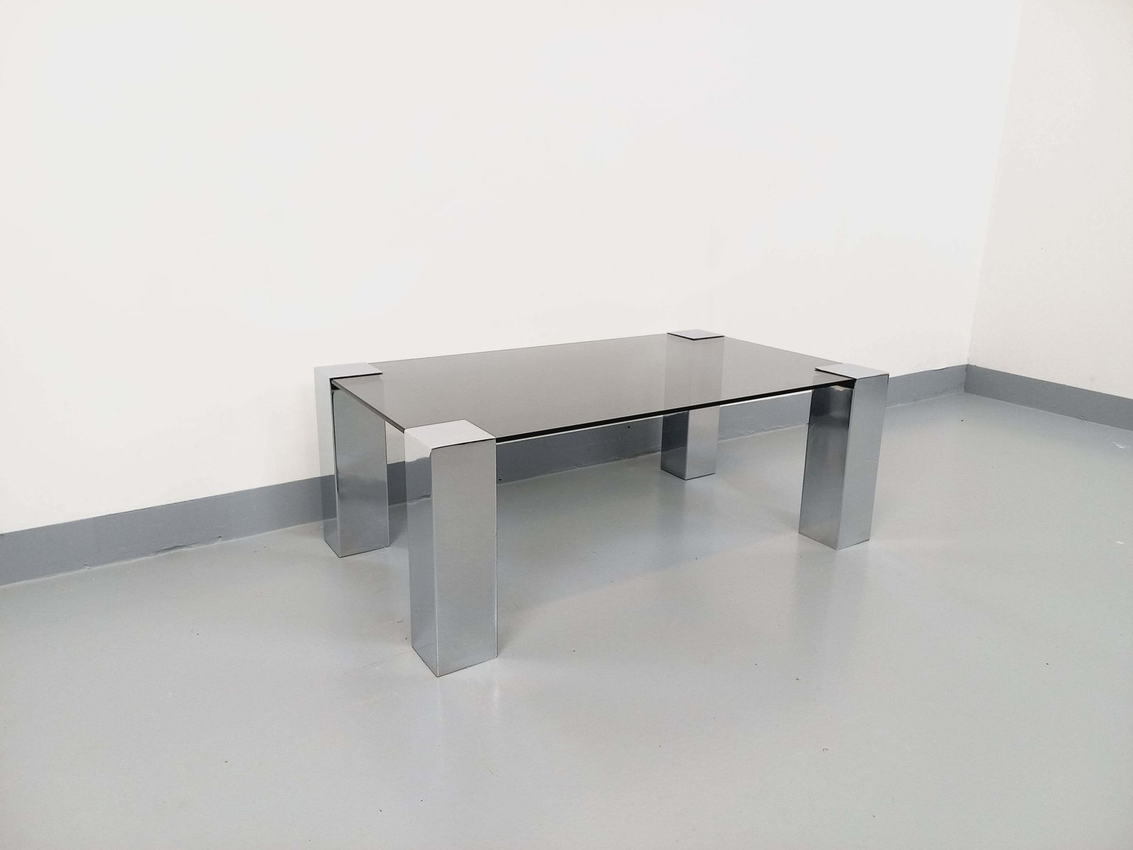 Table basse rectangulaire Willy Rizzo en verre fumé photo furniture