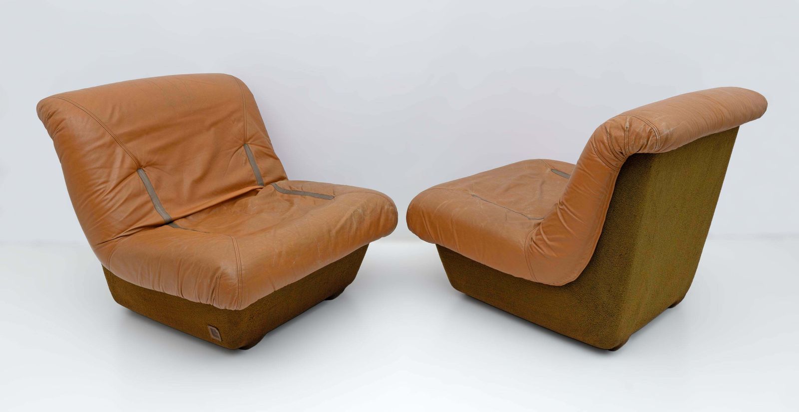 Pair Of Lev & Lev Mid Century Modern Fiberglass Frame Leather Armchairs photo for sale
