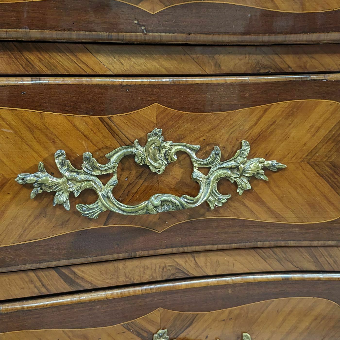 photo for sale Louis XV Chest Of Drawers In Rosewood And Violet Wood, 18th Century