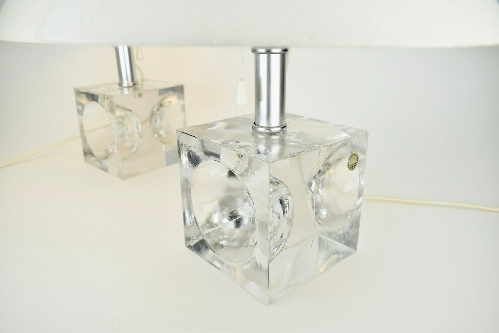 Set Kristallen Kubistische Modernistische Tafellampen | Vintage Postmodern Nachtkastje Accentverlichting Mid Century Modern Helder Massief Glas Scandinavisch photo Verlichting