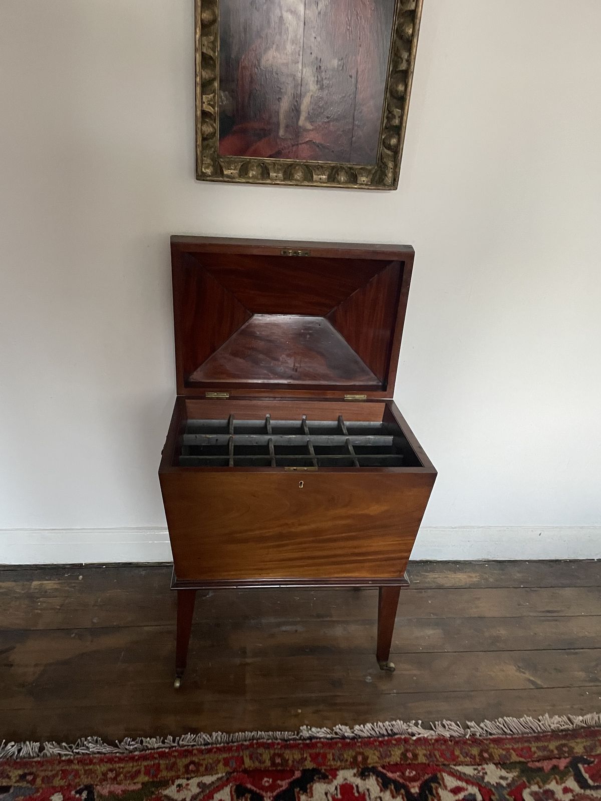 Large George IV Mahogany Cellarette Wine Cooler photo 1100.0
