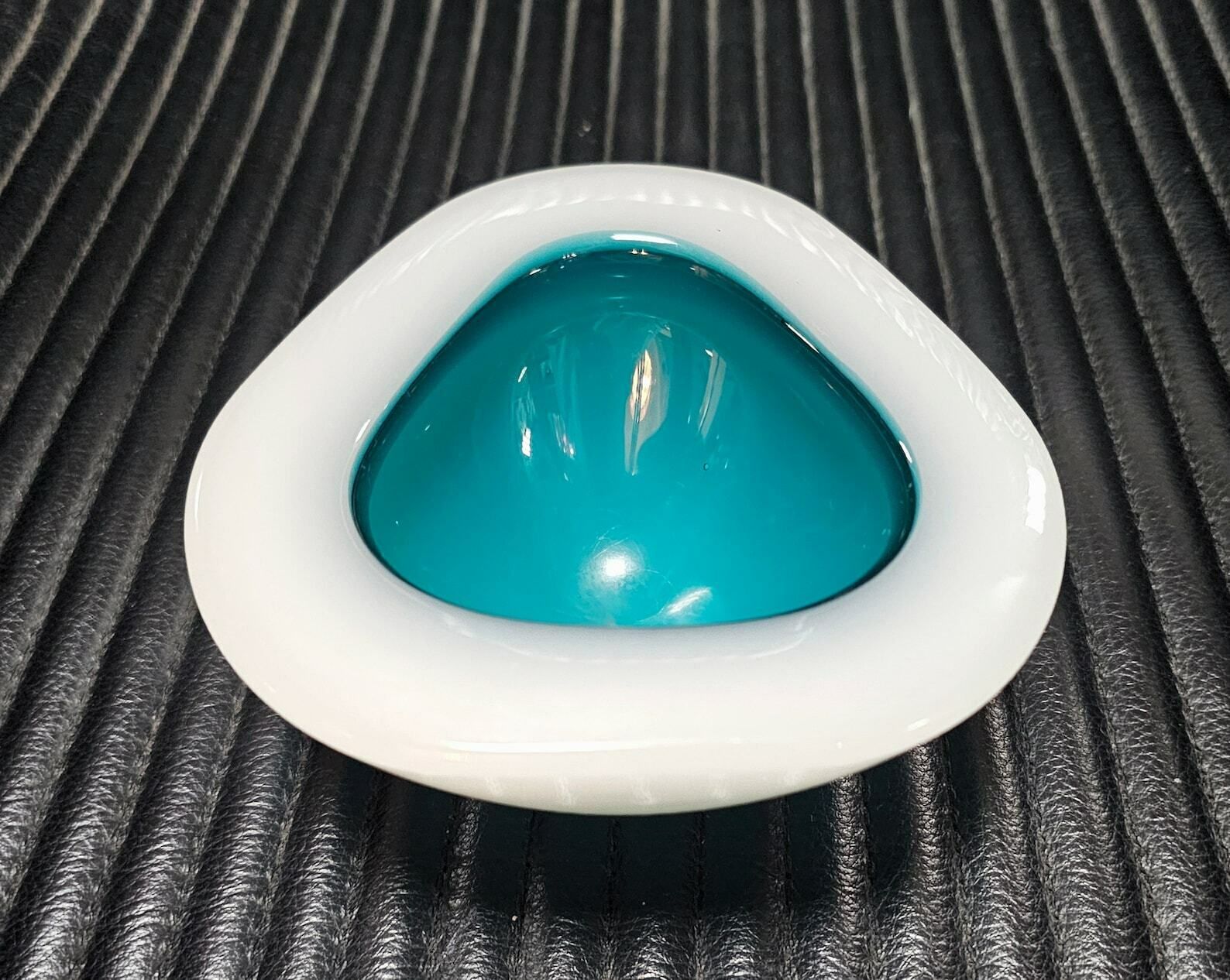 Very Rare Ashtray By Archimede Seguso In Opaline And Turquoise Murano Glass // Made In Italy In 1950s