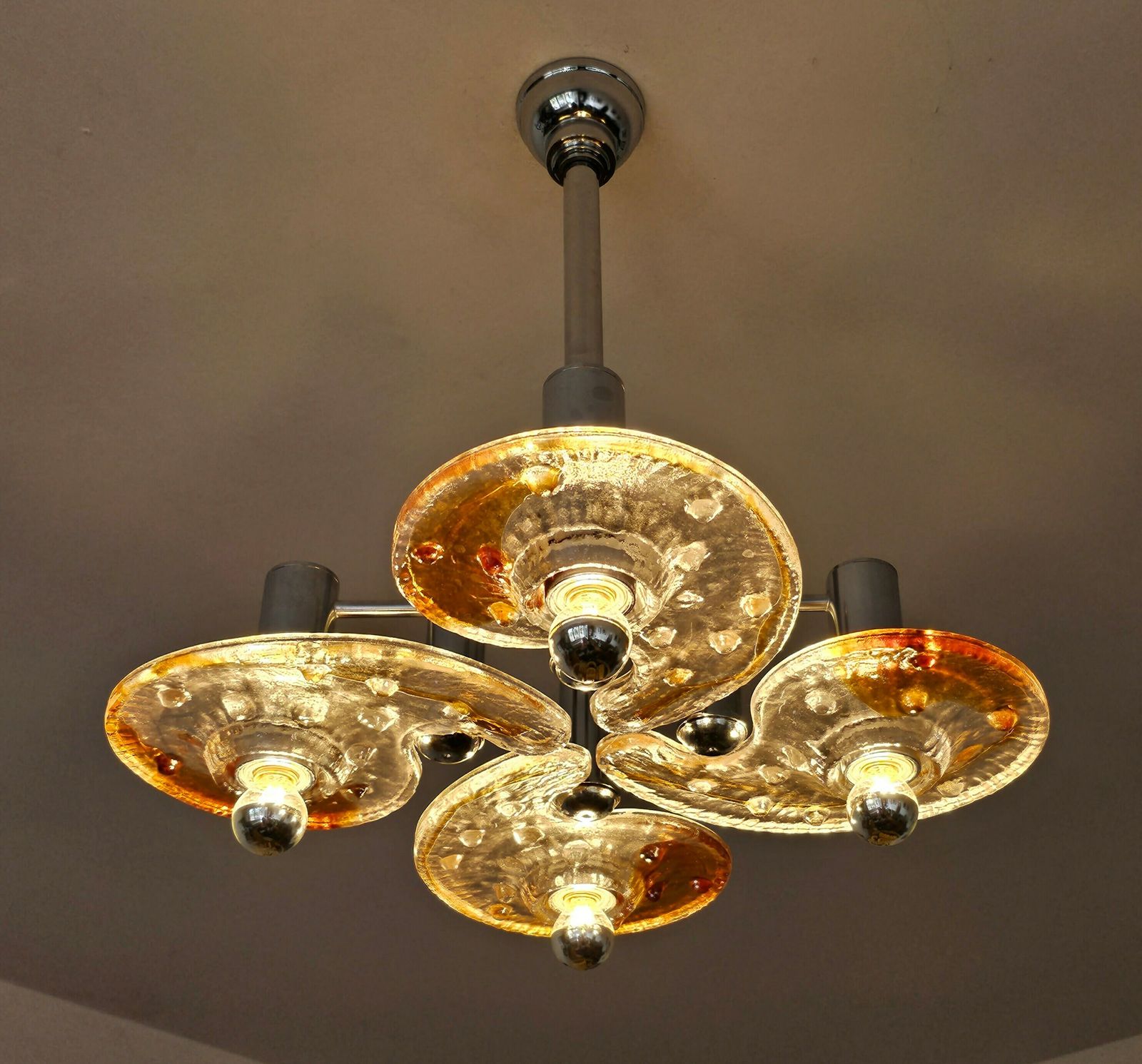 photo furniture Extremely Rare Mid Century Modern Murano Glass Chandelier Designed By Carlo Nason For Av Mazzega // Made In Italy In 1960s