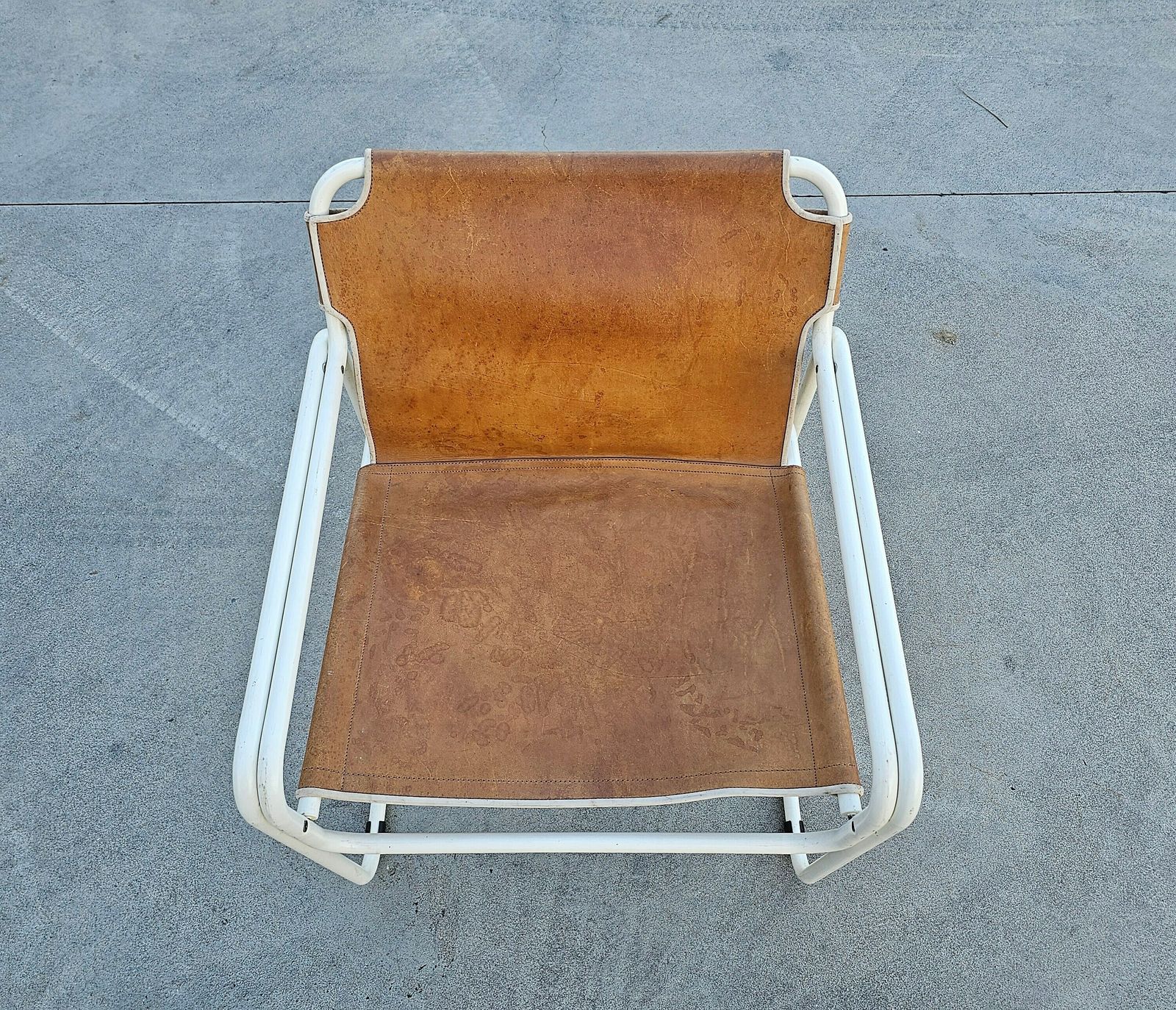 photo furniture Pair Of Bauhaus Style Tubular Easy Chairs In Cognac Leather By Jox Interni // Made In The Netherlands In 1970s