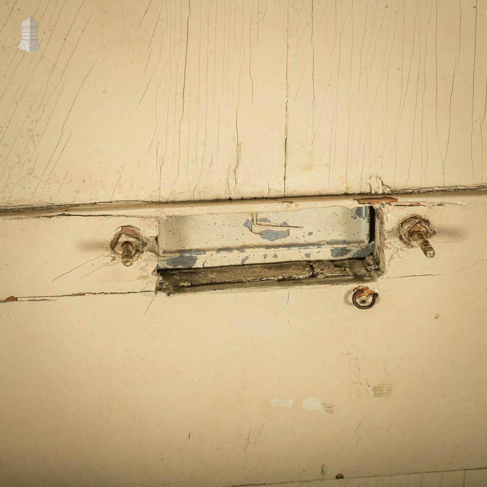 photo vinterior Pine Panelled Front Door, Rolled Bead Detail, Brown Painted