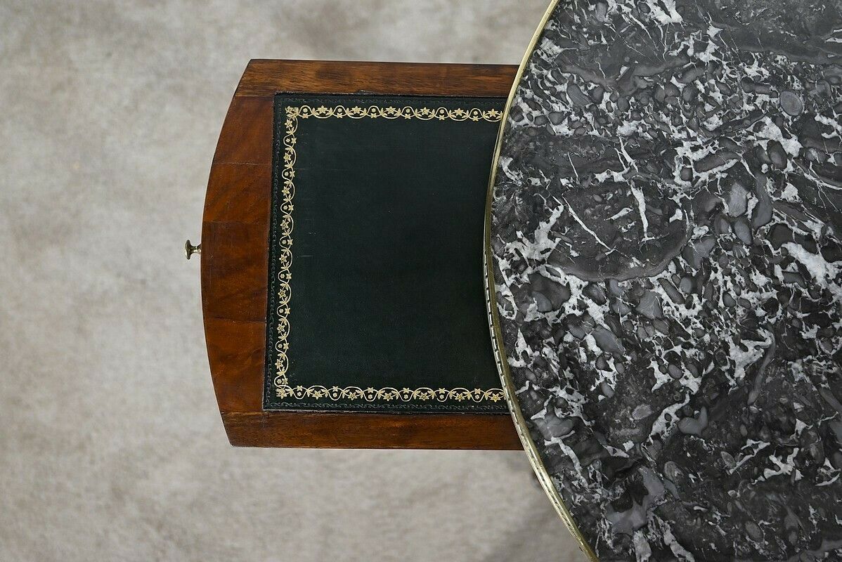 photo vintage Mahogany Hot Water Bottle Table, Louis XVI – 18th Century