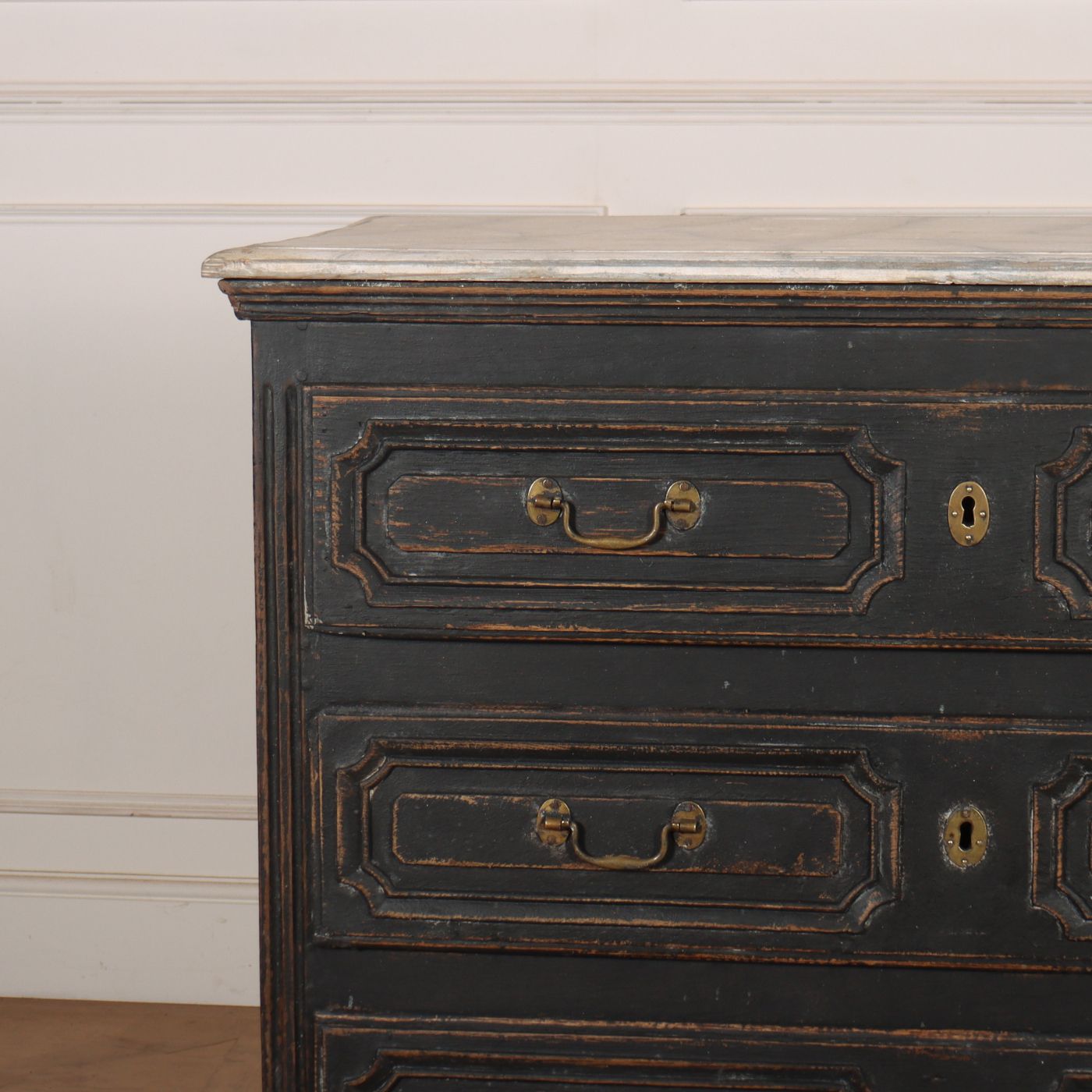 18th Century French Commode, 1700s photo 3420.0