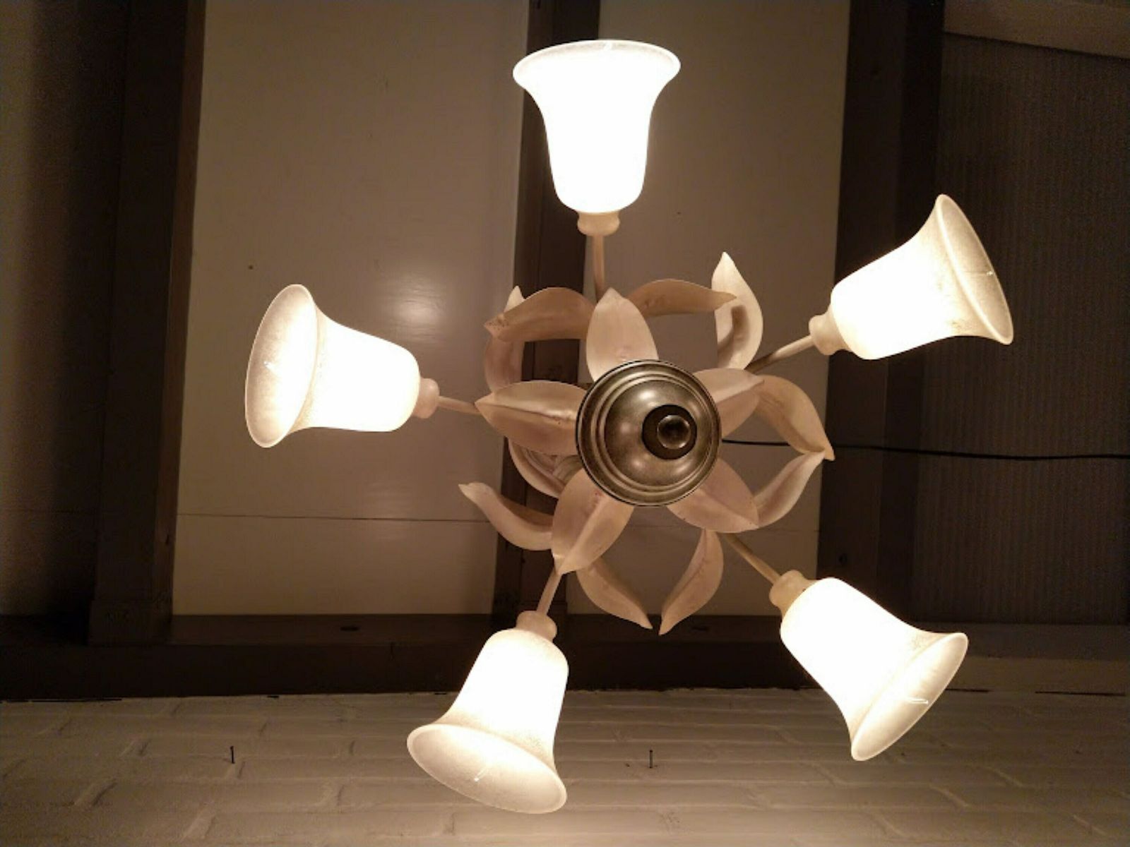 Tole Chandelier Leaves And Frosted Lampshades Cream Green 5 Arms, Toleware Ceiling Light, Toleware Leaves Chandelier photo vintage