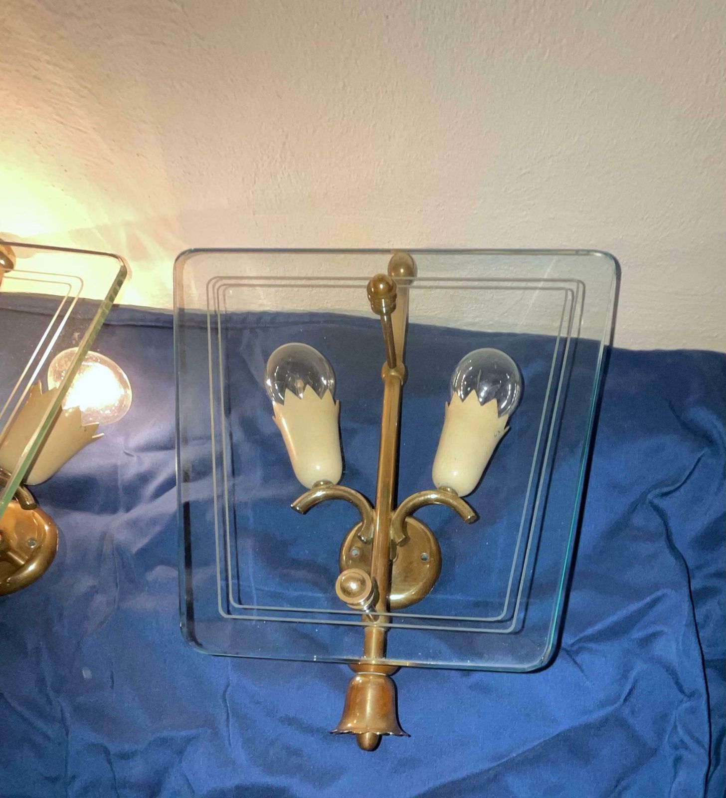 1660.0 Fontanarte   Pietro Chiesa   Pair Of Wall Sconces   1950s photo