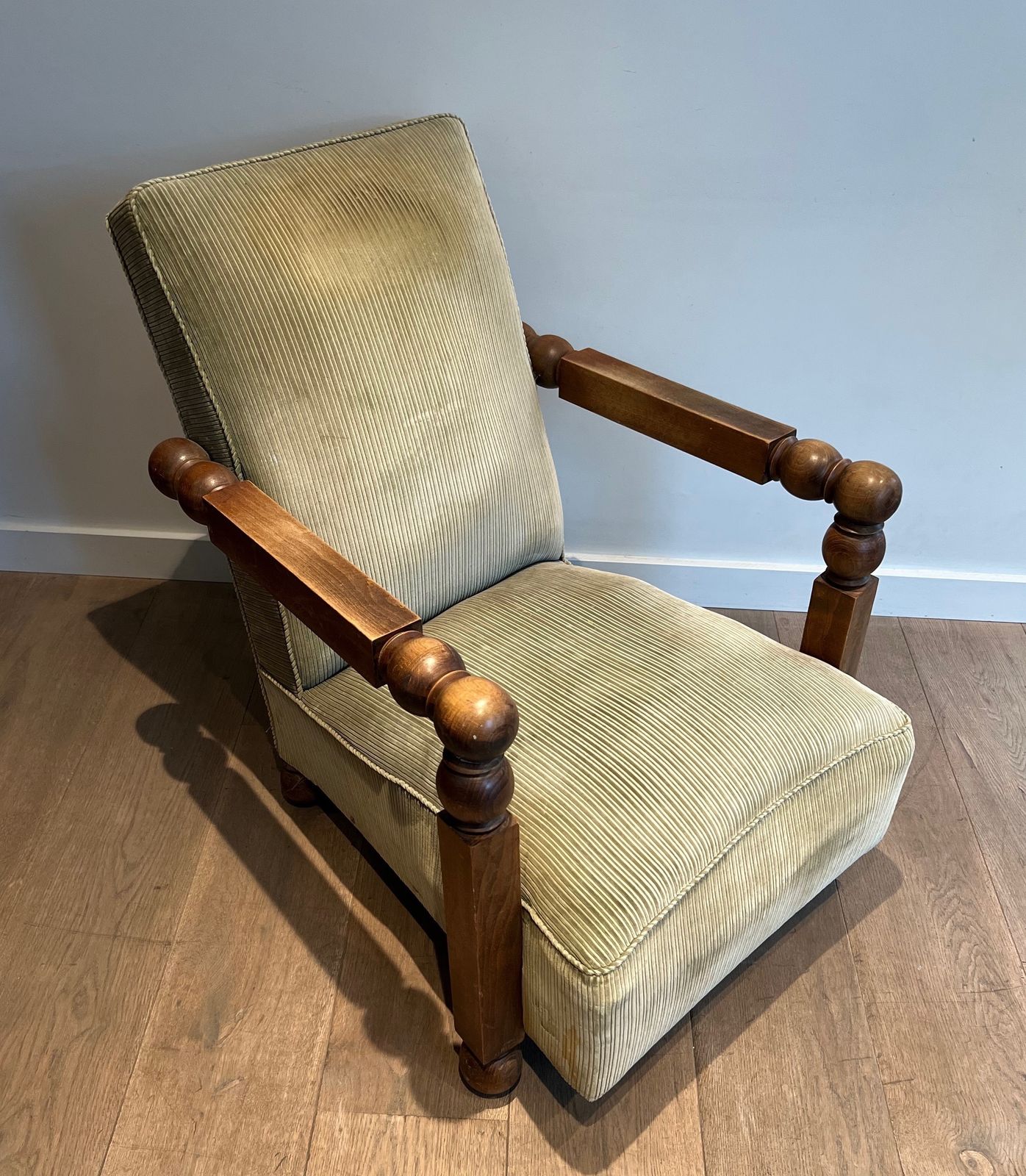 photo vintage Important Brutalist Armchair. French Work. Around 1950