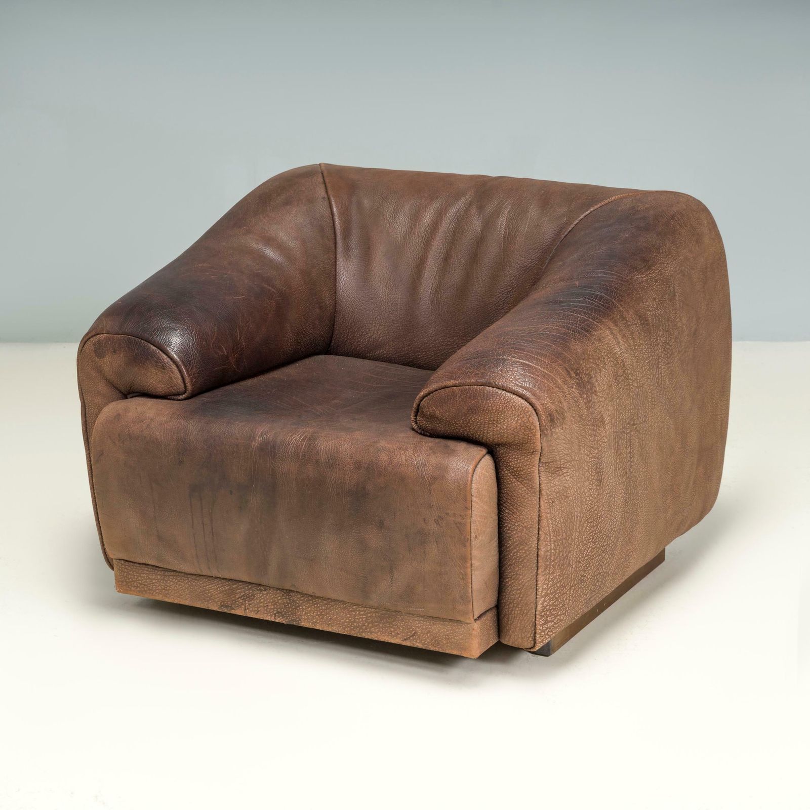 De Sede Brown Buffalo Leather Armchair, 1970s photo furniture