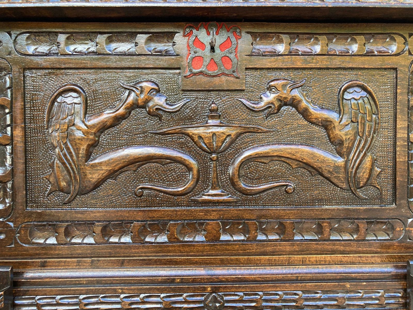 photo vinterior Cabinet bar espagnol Renaissance d'époque en chêne, 1890