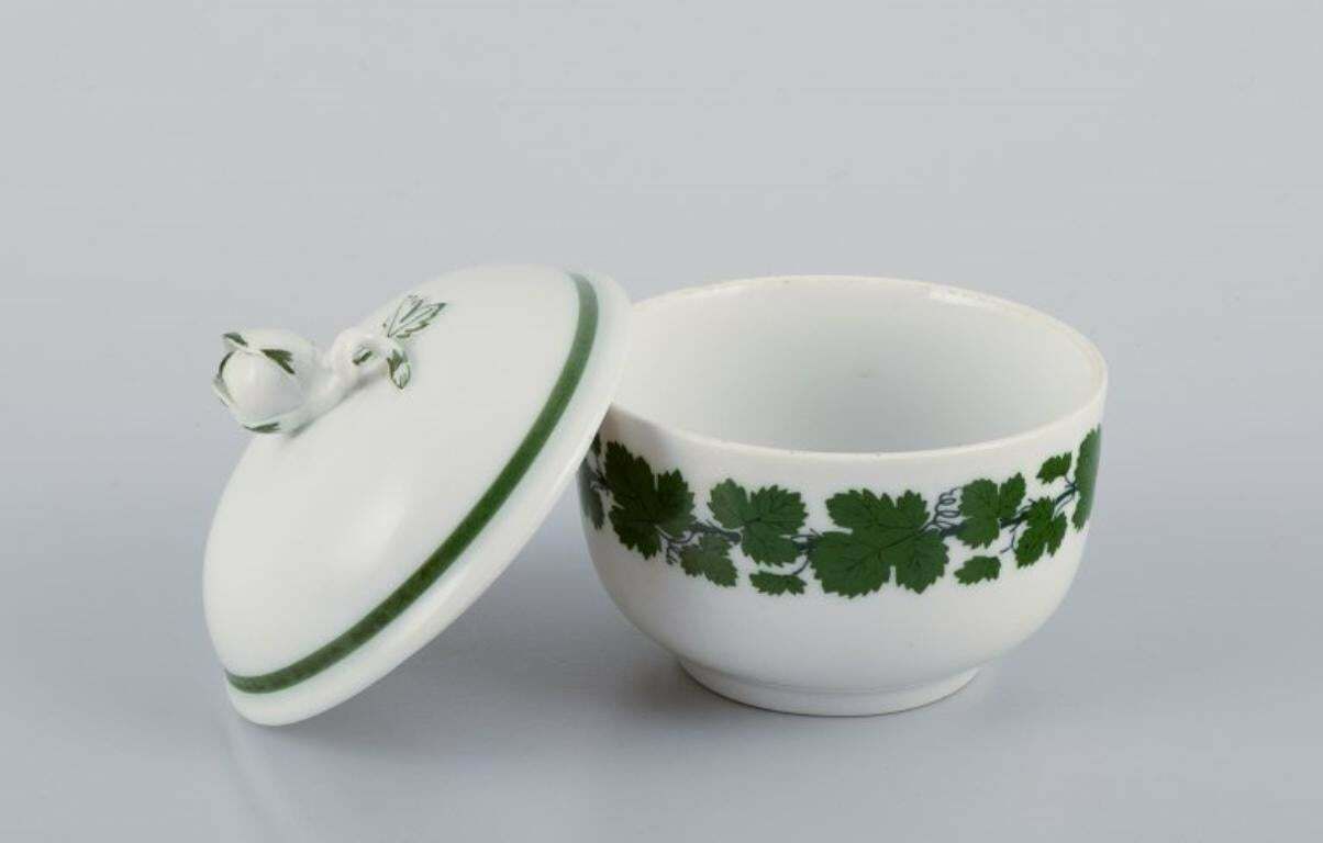 Meissen, Germany, Green Ivy Vine, Sugar Bowl And Creamer. photo vinterior
