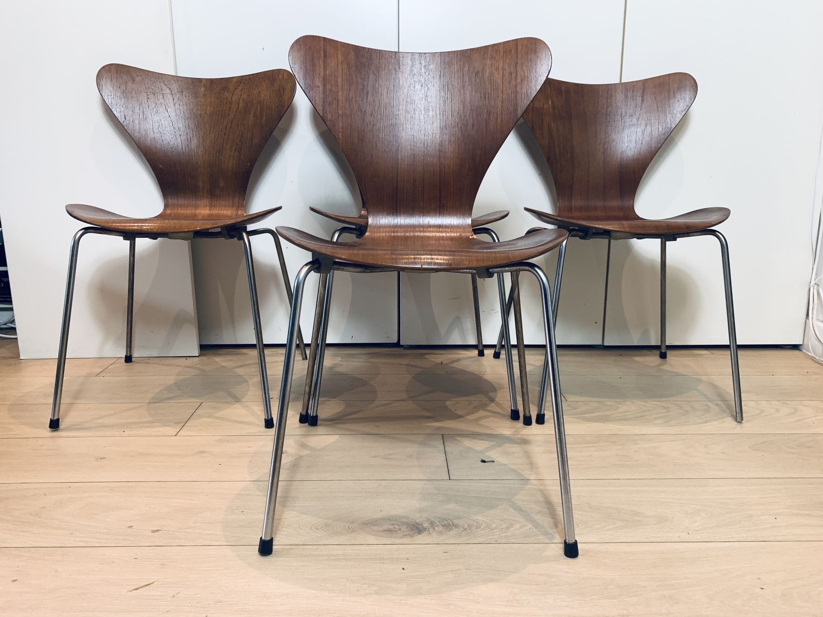 Arne Jacobsen 7 Chairs   Set Of 4 In Teak photo buy