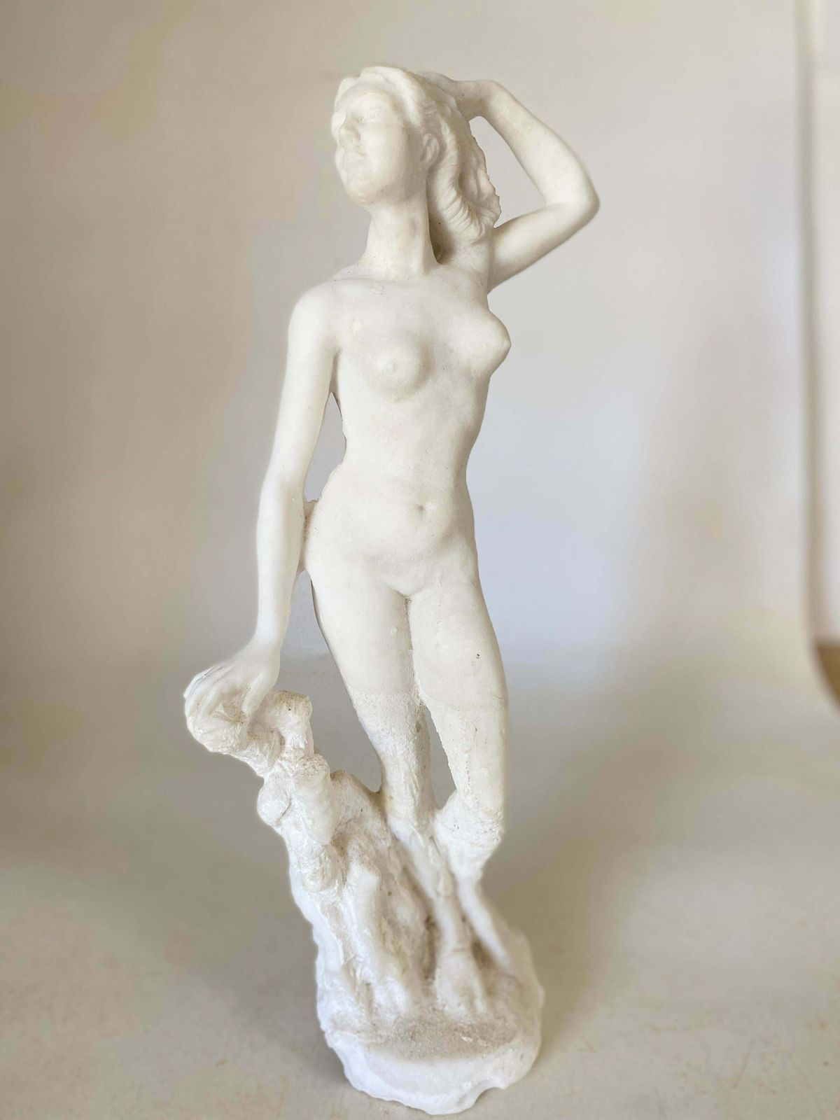Sculpture In Marble Powder From France Woman Body, In A White Color 20th Century photo 472.0