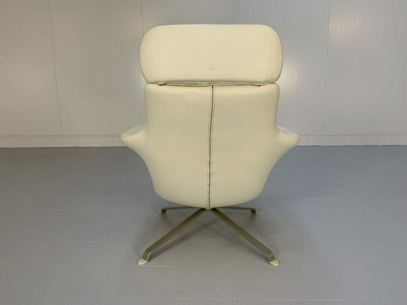 B&B Italia “Radar” Armchair – In Ivory Leather photo for sale