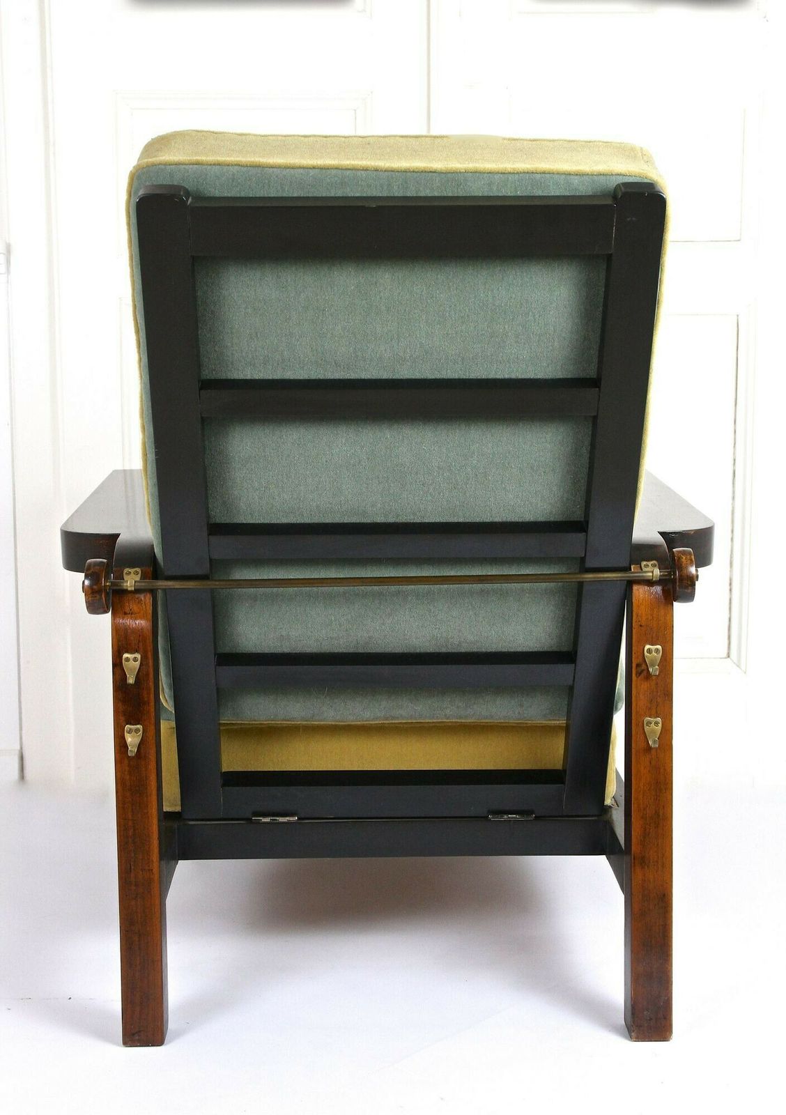 photo for sale 20th Century Art Deco Armchair "Sitzmaschine" By Fritz Gross, At Circa 1935