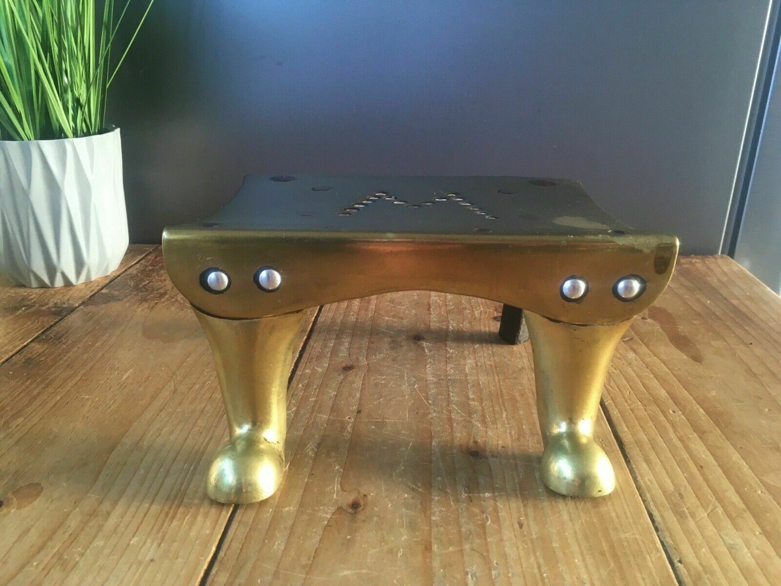 Antique Brass & Wrought Iron Riveted M Monogrammed Footman Trivet Plate Warmer photo for sale