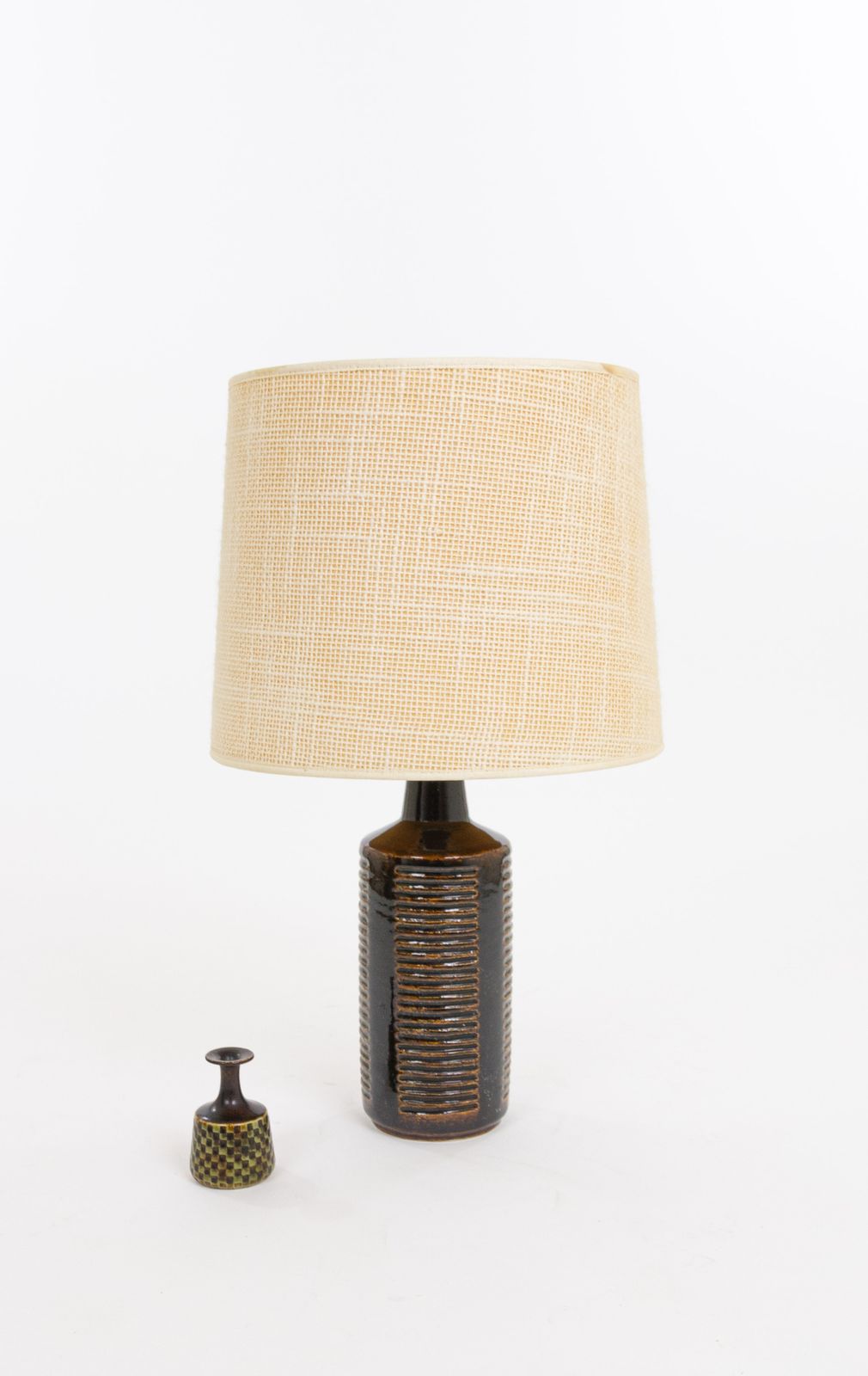 Dark Chocolate Brown Dl/30 Table Lamp By Linnemann Schmidt For Palshus, 1960s photo 1060.0