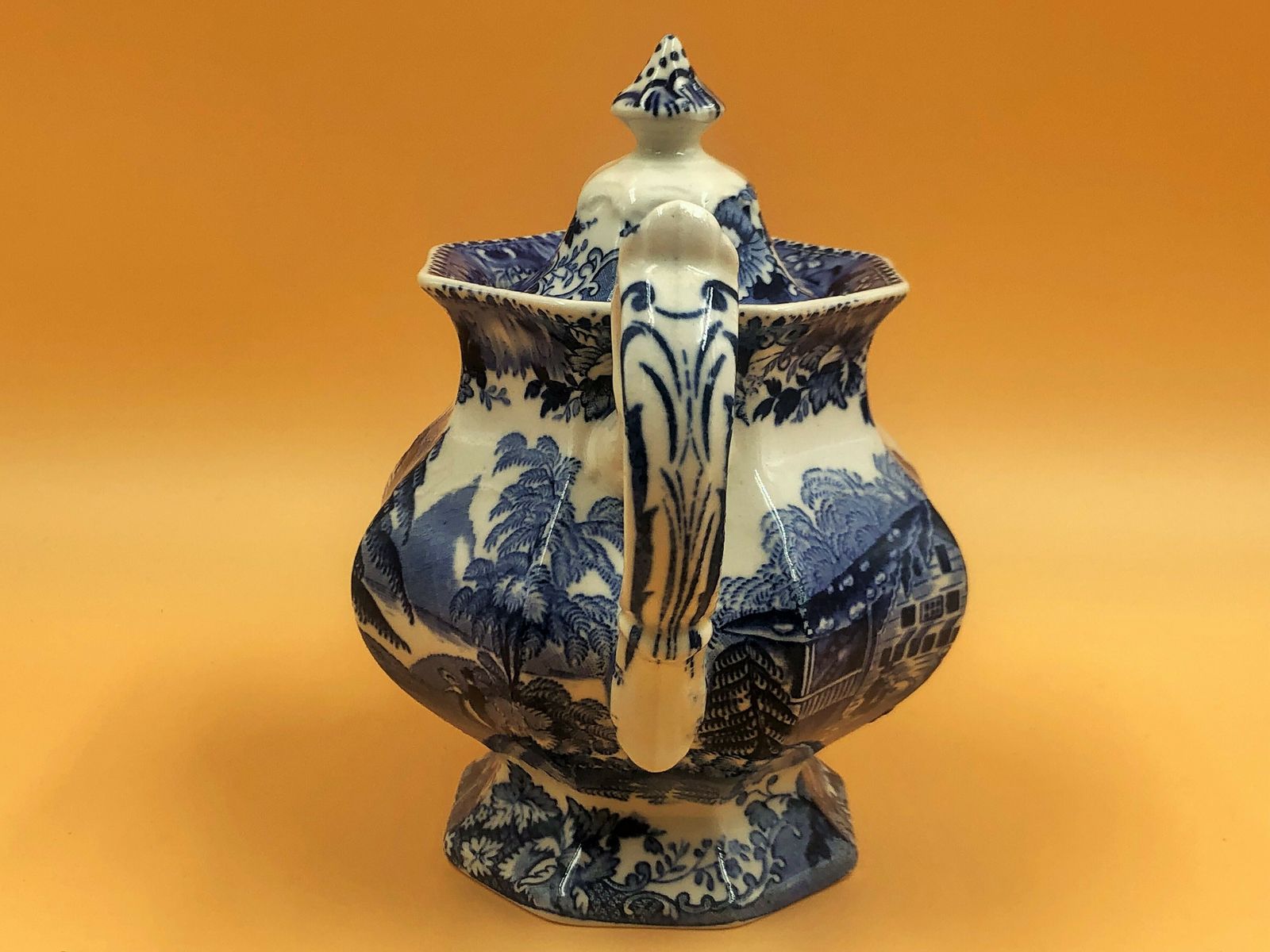 Perfect T Hughes Late Davenport Pottery Swiss Pastime Small Teapot For 1. photo vinterior