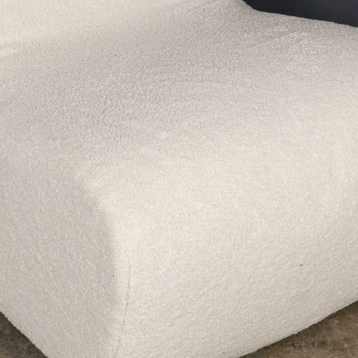 photo for sale 20th Century Set Of Four Seats In Cream Boucle, C.1980