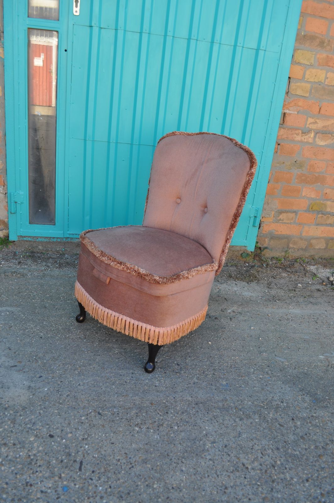 Vintage Pink Velour Bedroom Boudoir Chair Studded Back And Padded Seat photo 504.0