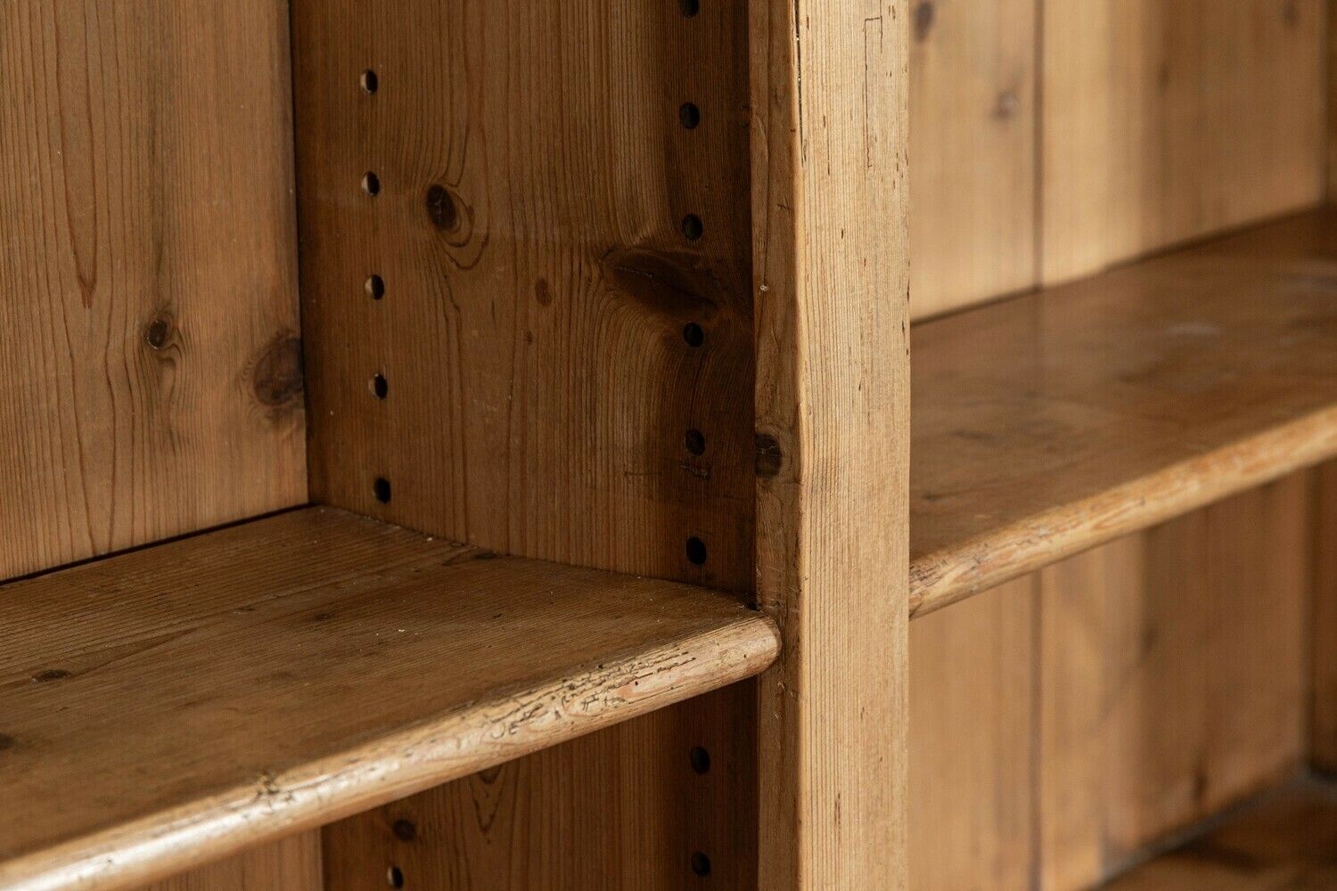 5750.0 Large 19thc English Pine Bookcase / Dresser photo