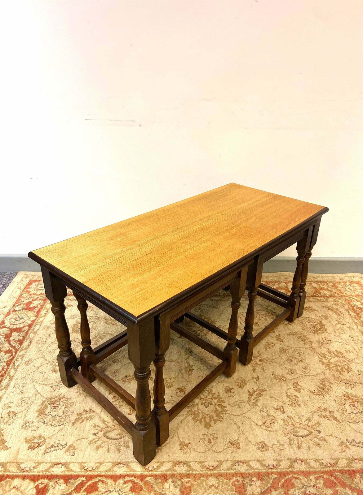 Antique Style Large Wooden Coffee Nest Of Tables / Made In England C1970 photo vinterior