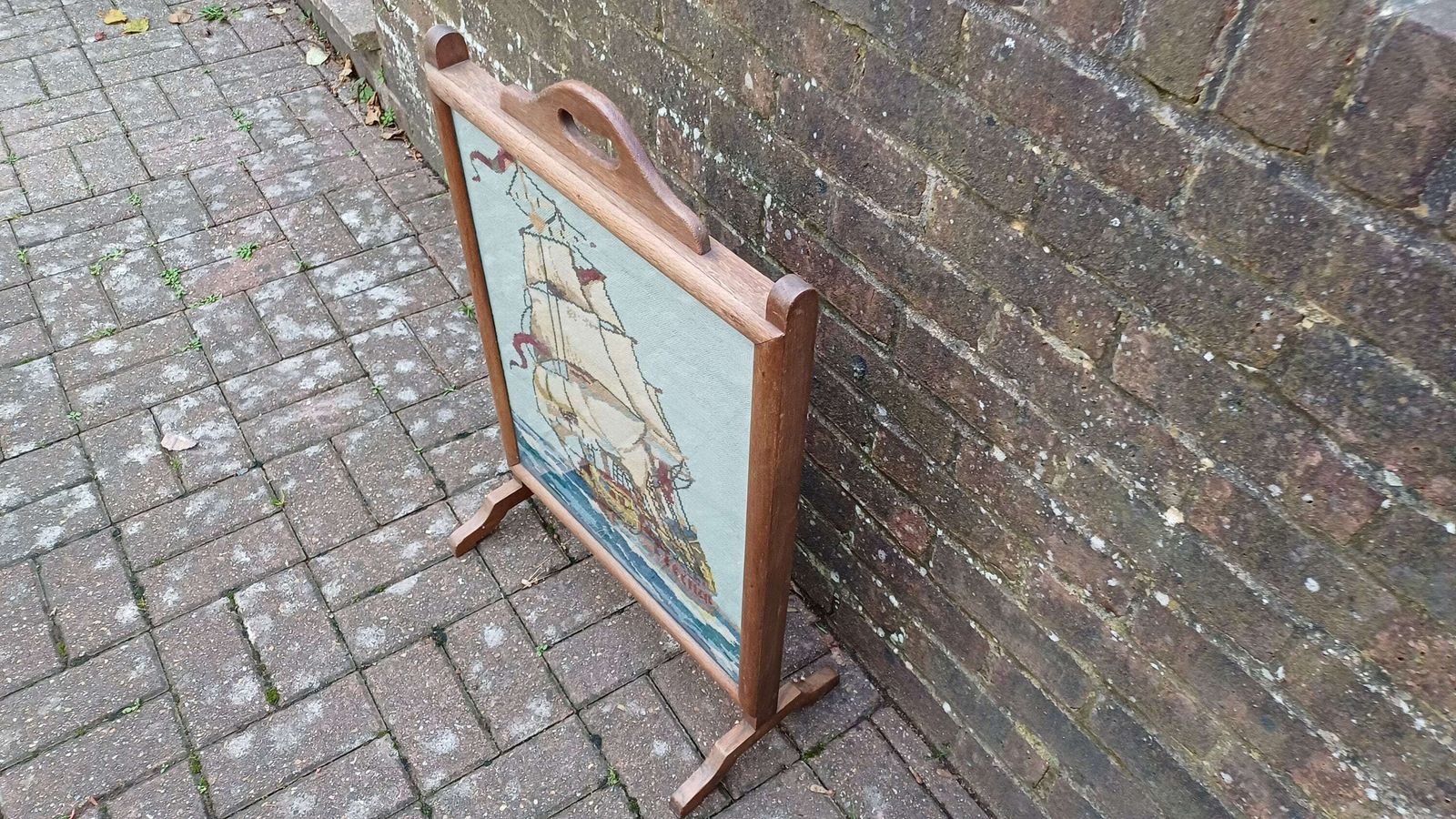 Vintage Tapestry Oak Fire Screen Galleon Glazed photo vinterior