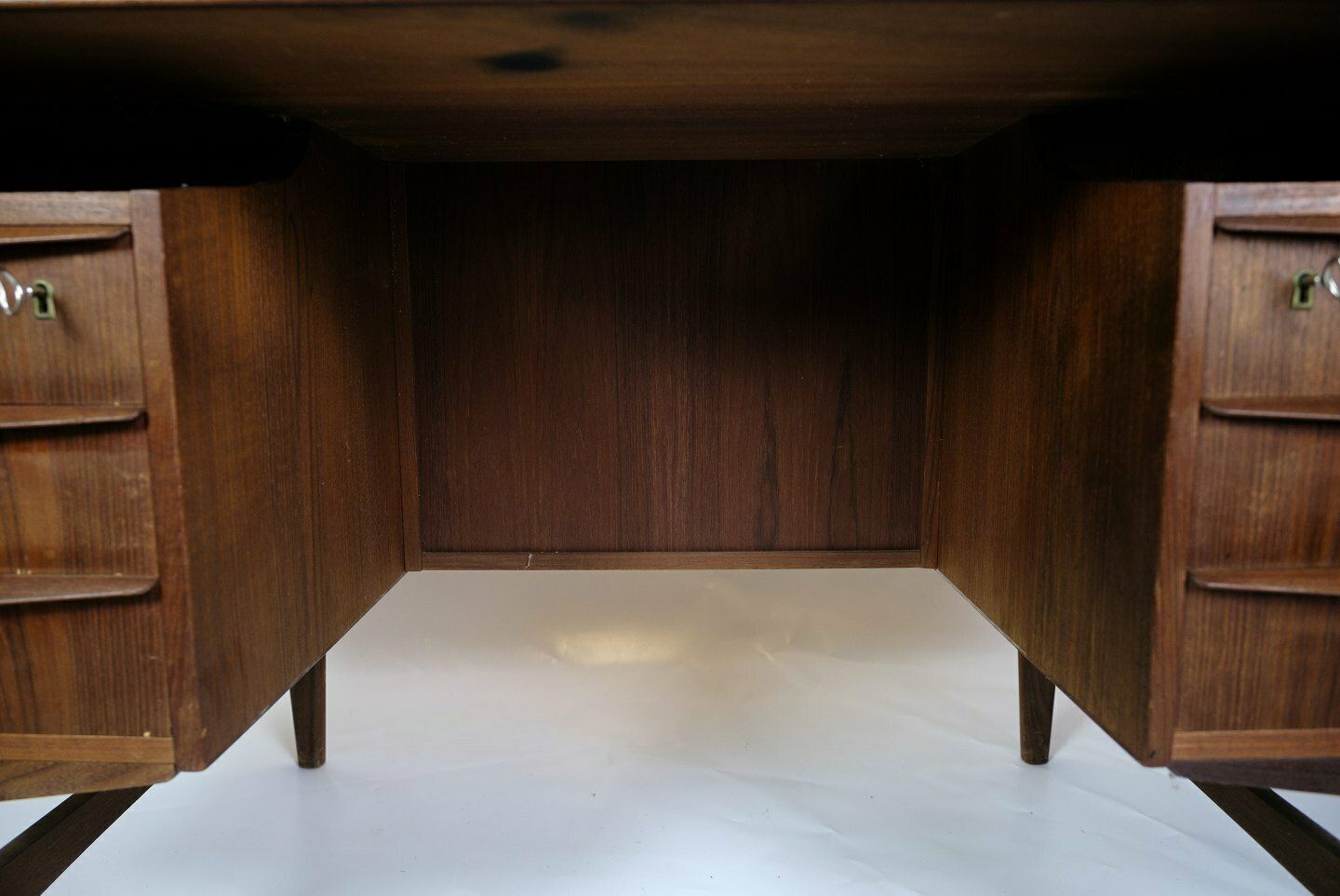 Desk In Teak With Floating Tabletop, Danish Design 1960s photo vinterior