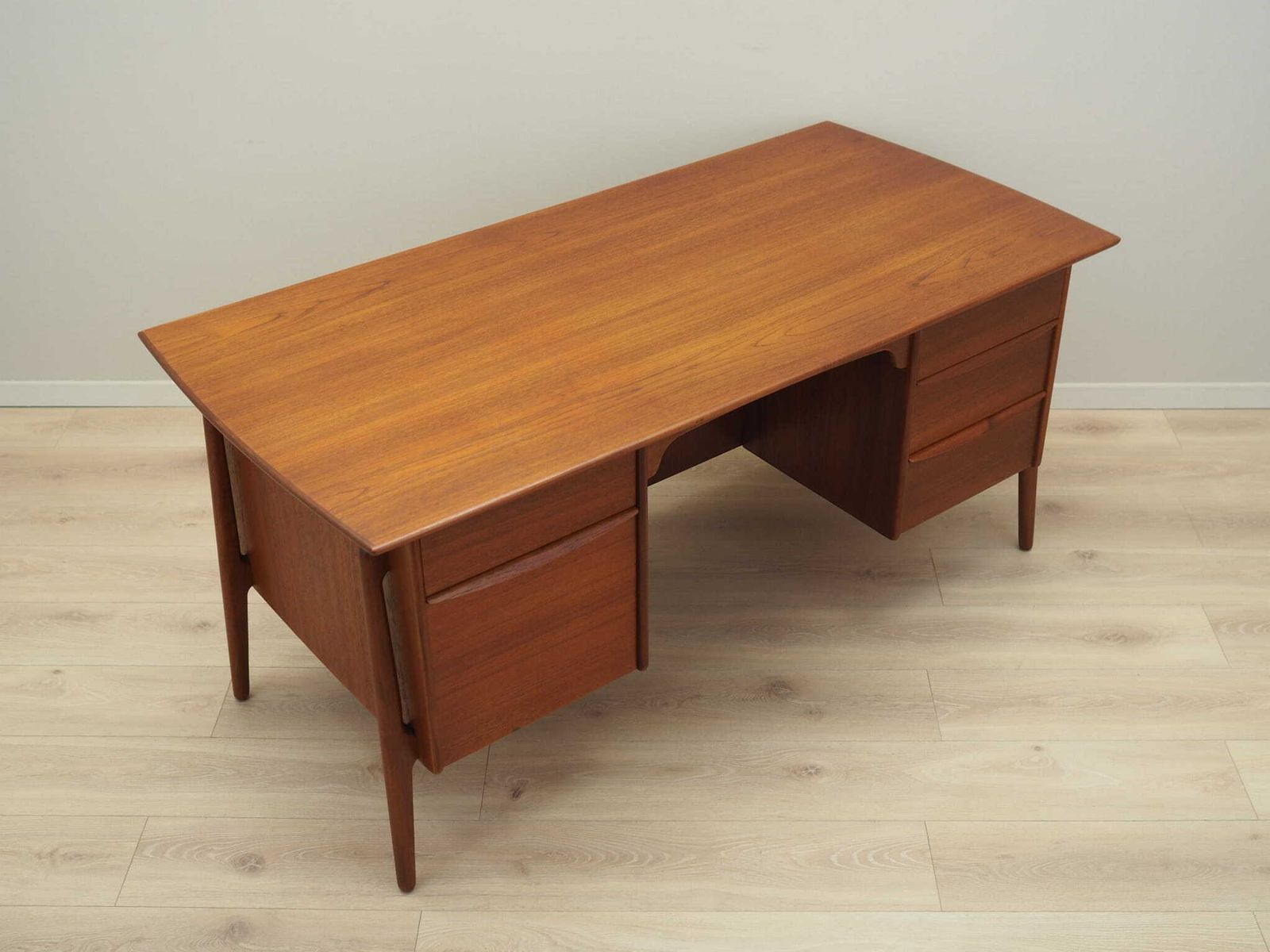 Teak Desk, Danish Design, 1960s, Designer: Svend Age Madsen photo buy