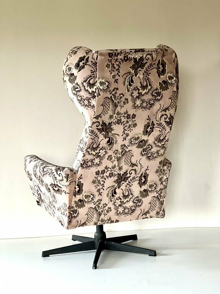 photo vinterior Swivel Wing Chair, Czechoslovakia, 1970s