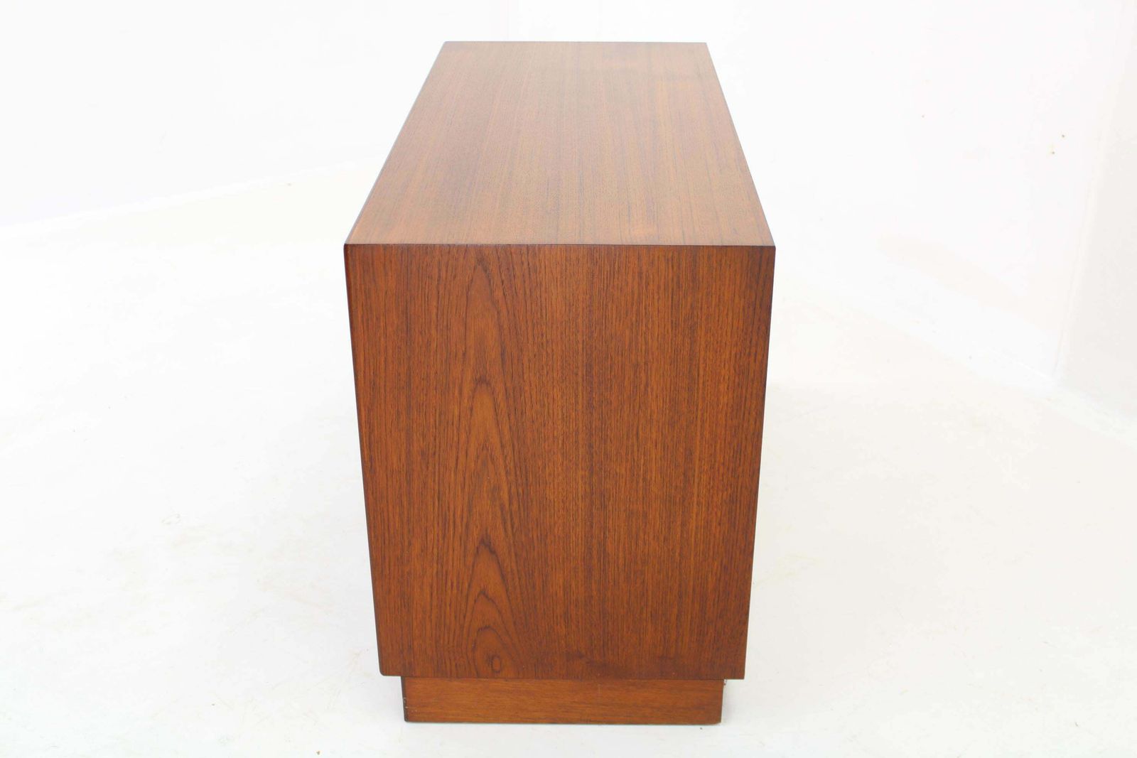 photo buy 1950s Børge Mogensen Chest Of Drawers In Teak By Søborg Møbelfabrik, Denmark