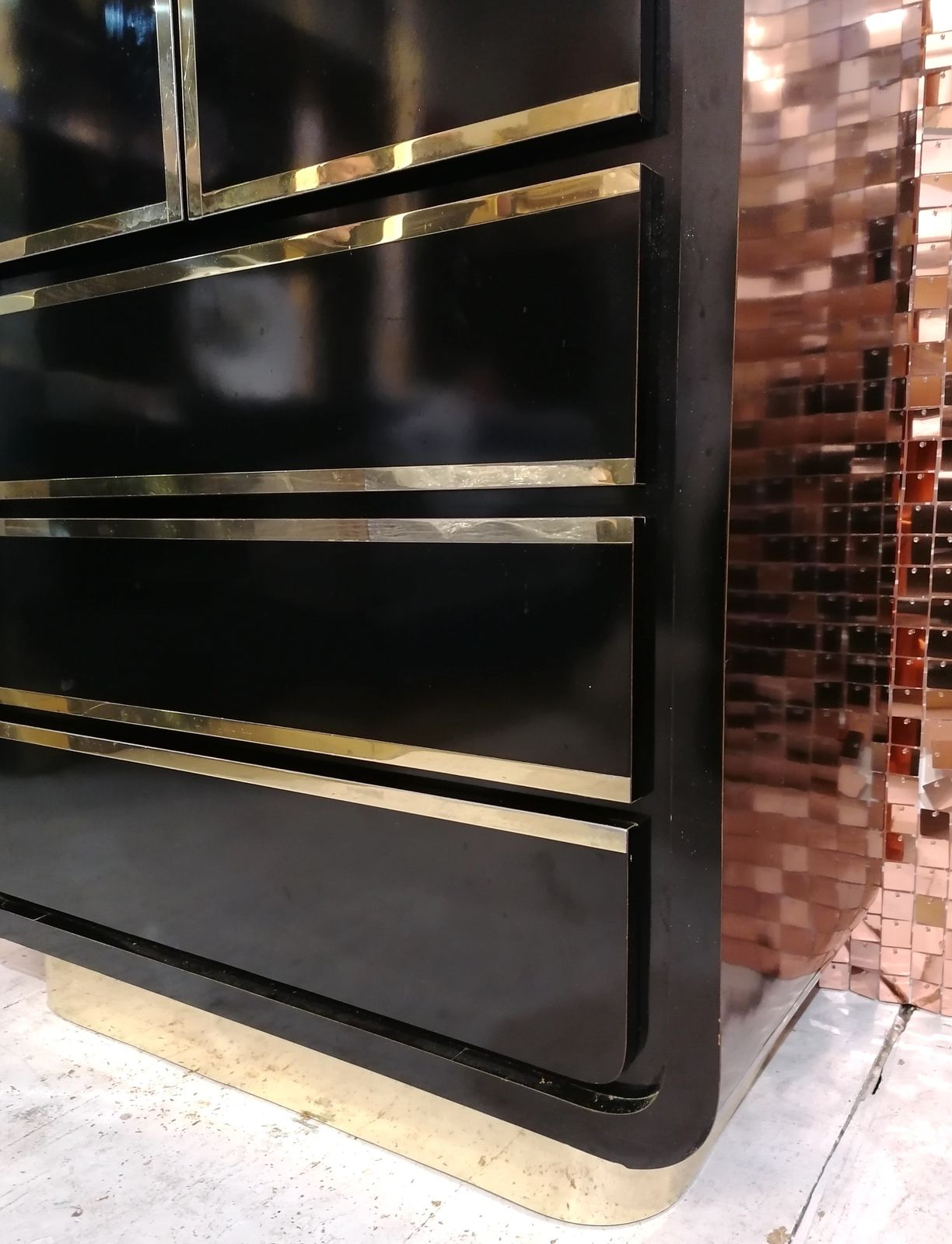 A Stunning Deco Revival 1980s American Black Laminate & Gold Tallboy Dresser photo vinterior