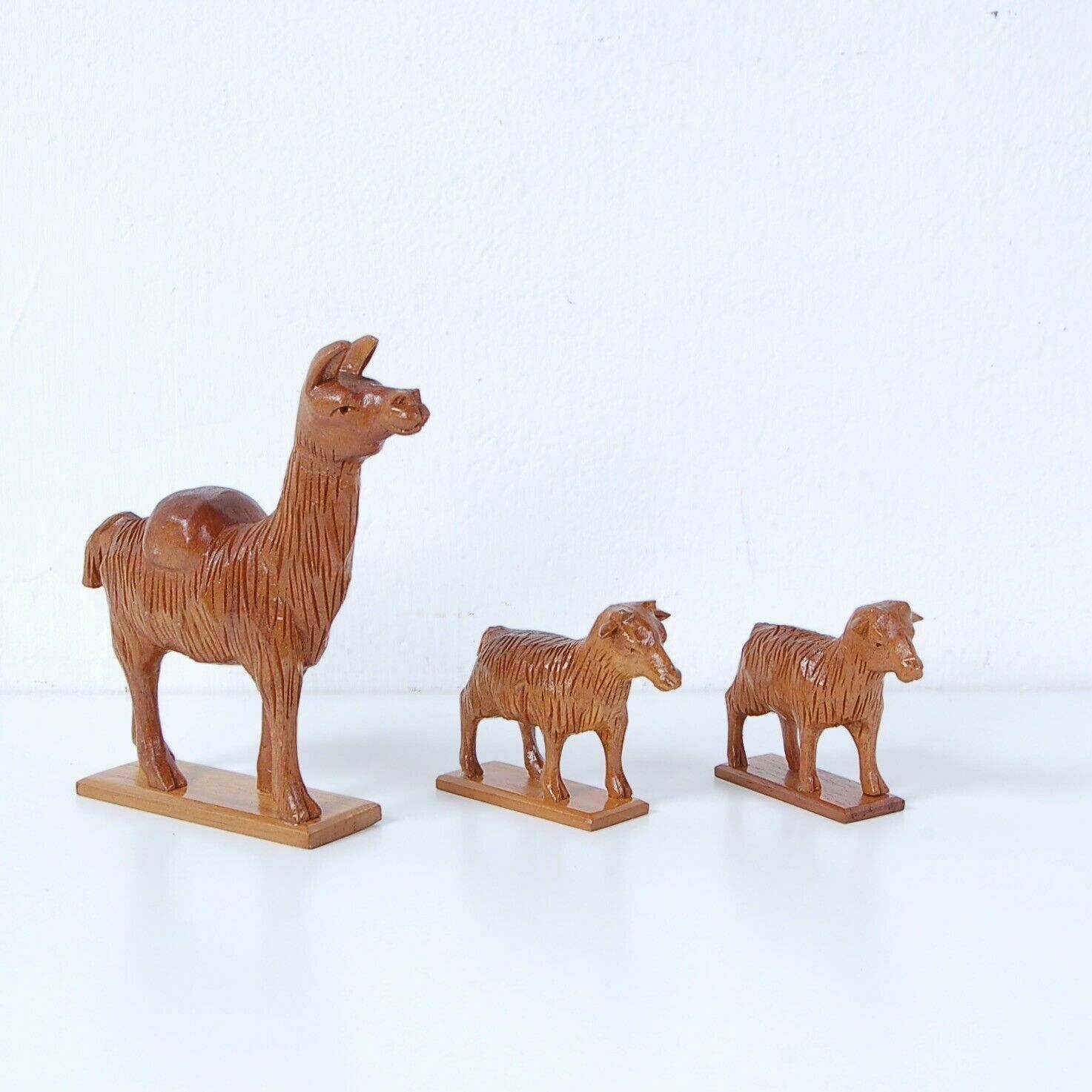 114.0 Nativity Wooden Carved Figurines Ethnic Nativity Scene Art Latin America Peru photo
