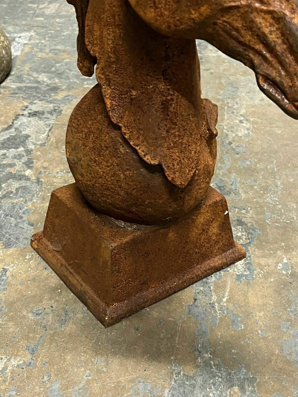 Large Cast Iron Horse Head Statue. photo Art
