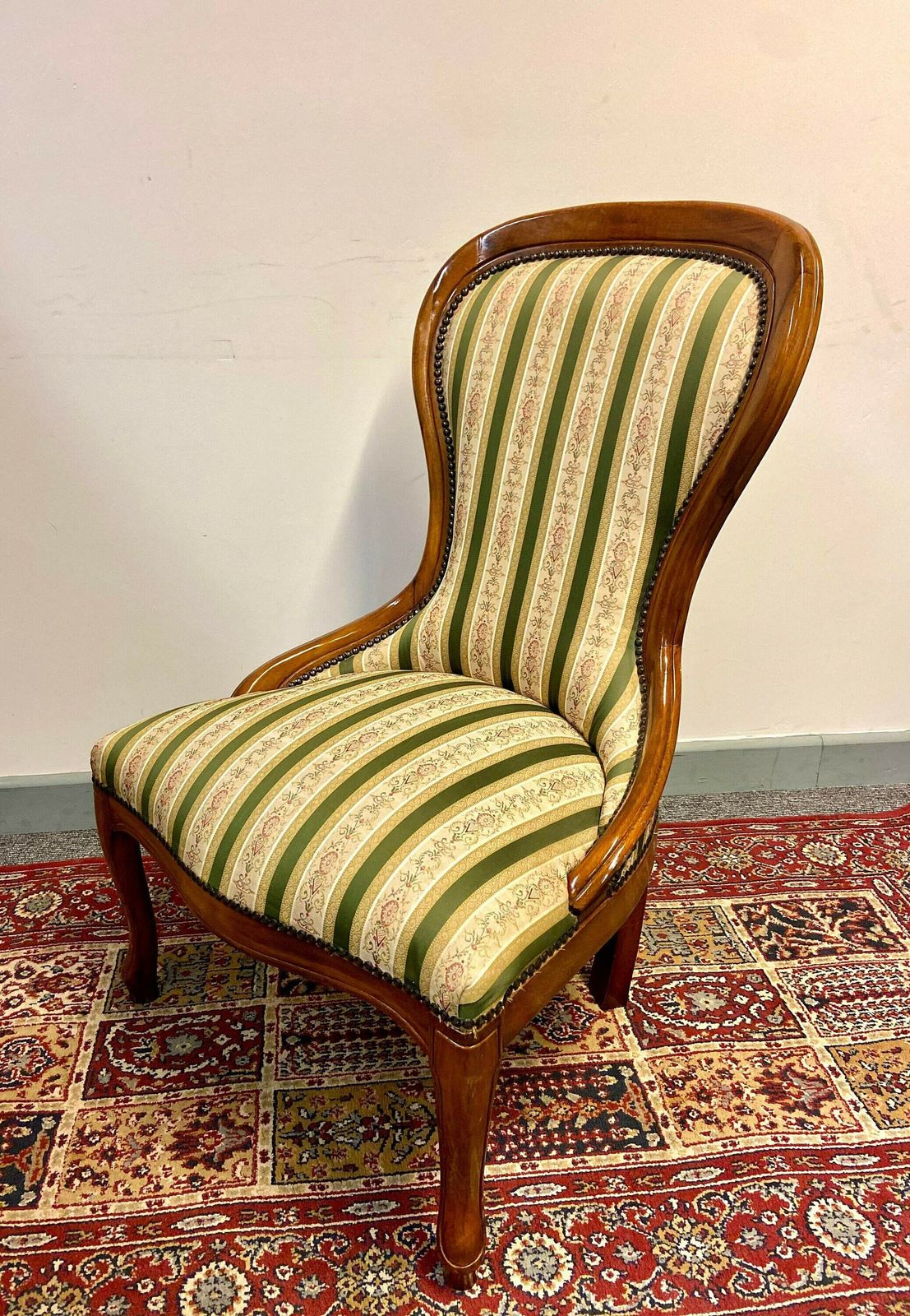 Vintage Regency Style Petite Button Backed Bedroom Vanity Chair / Free Delivery / Made In England C1940