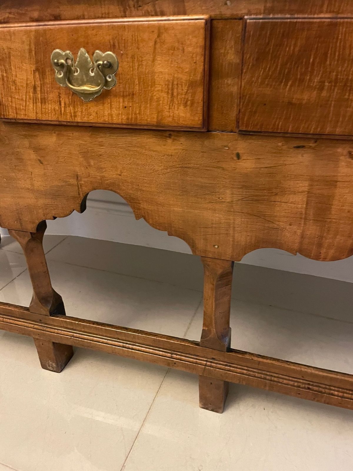 Rare American Antique George III Quality Solid Maple Wood Dresser photo for sale