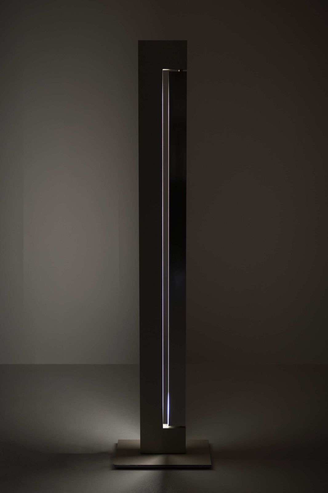 Rotating Ara Floor Lamp By Ilaria Marelli By Italian Luce 1980s photo for sale