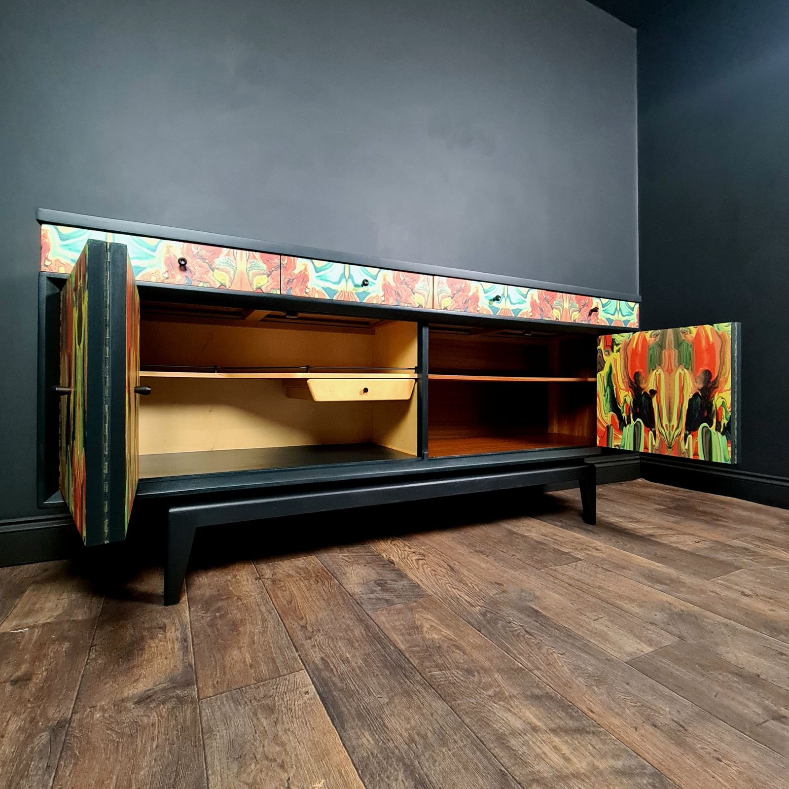 950.0 Mid Century Lebus Sideboard With Cocktail Section. photo