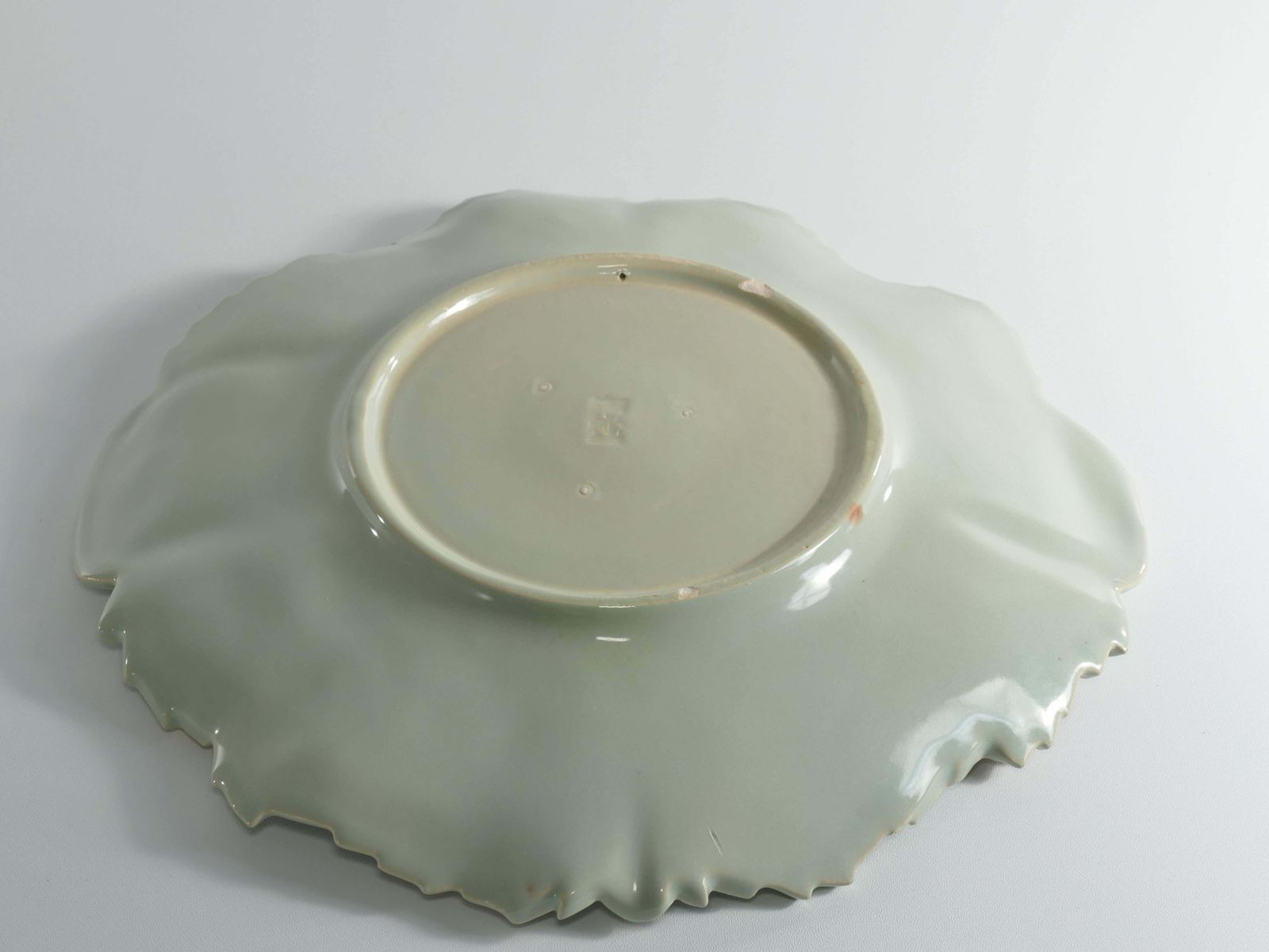 Art Deco Pistachio And Gold Leaf Plates Viloca Paris Caffarelli photo vintage
